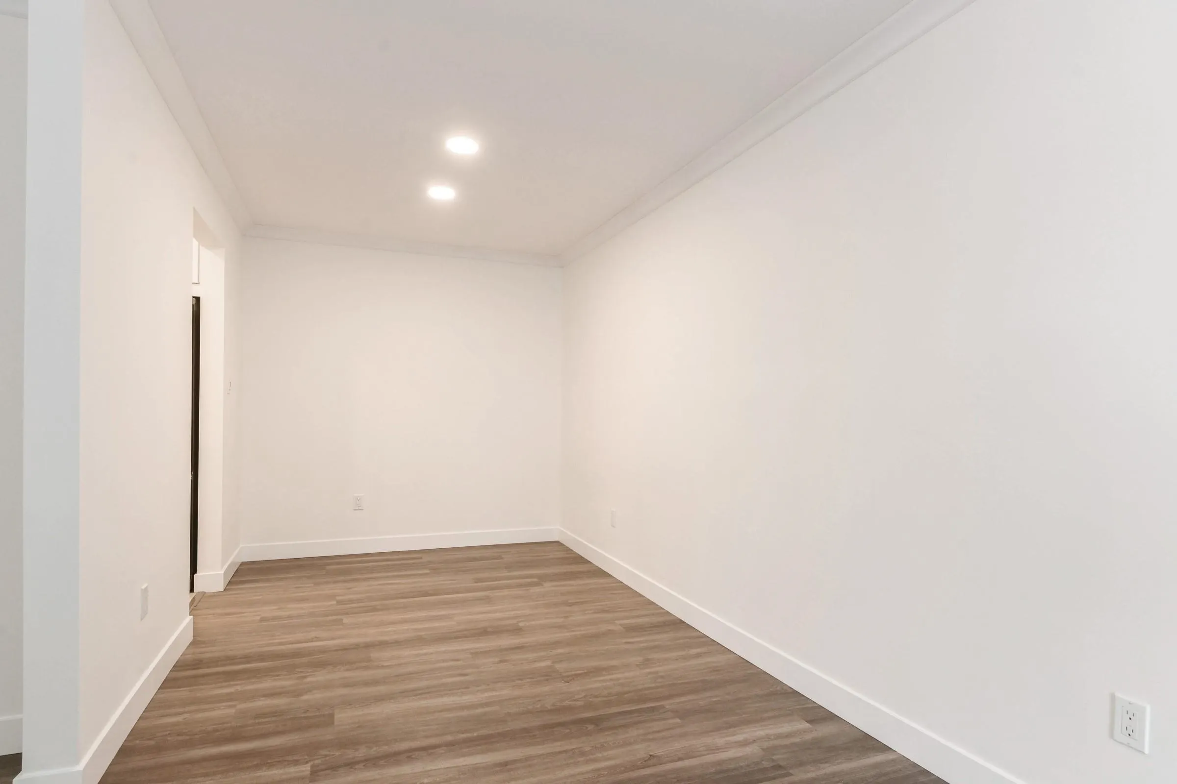 9948 151 Street #102
