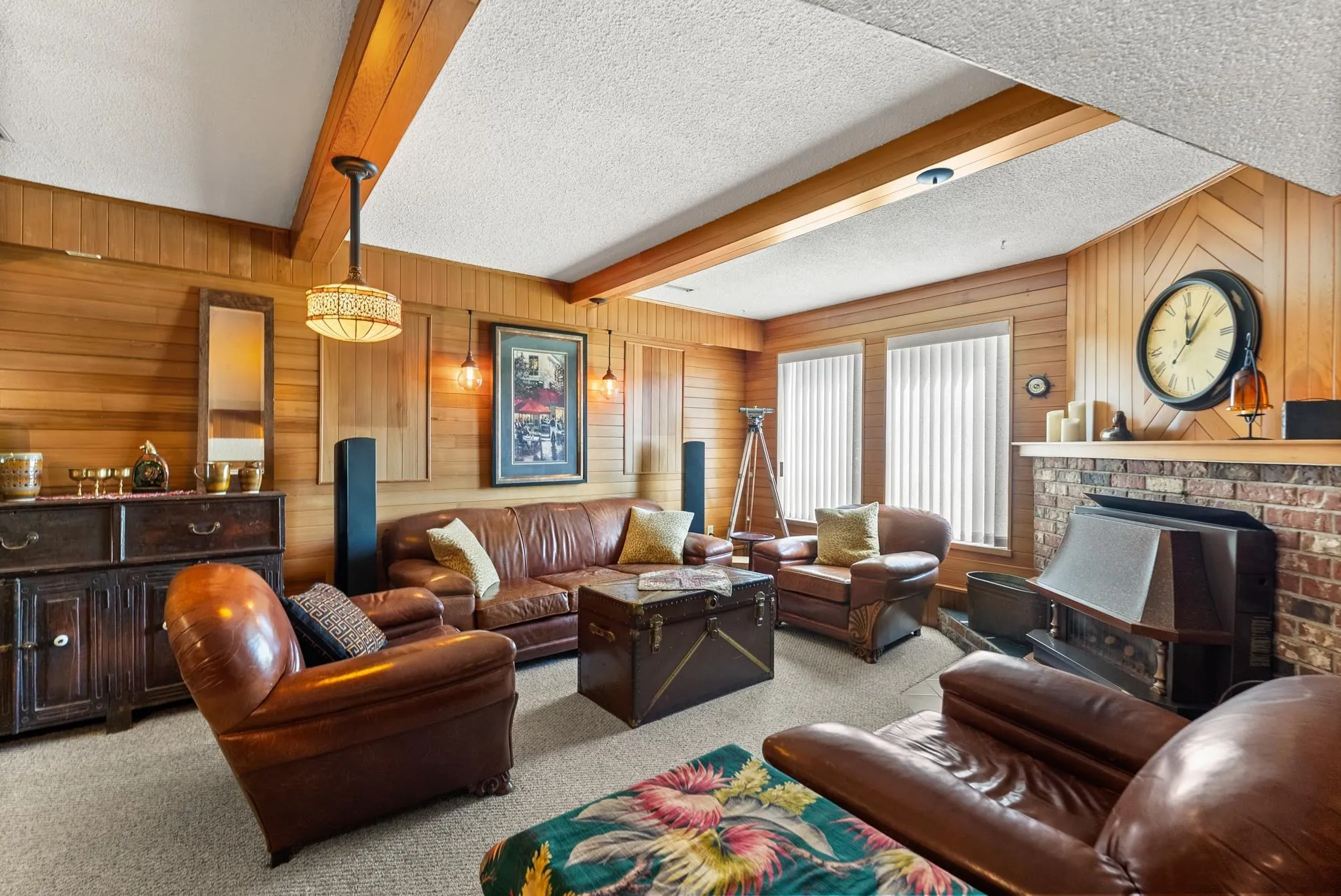 905 Eden Crescent