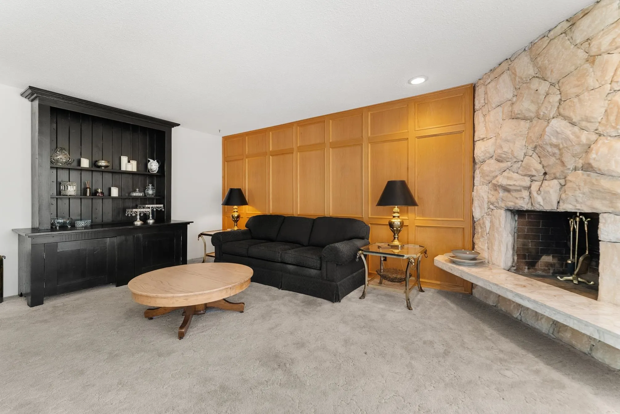 905 Eden Crescent