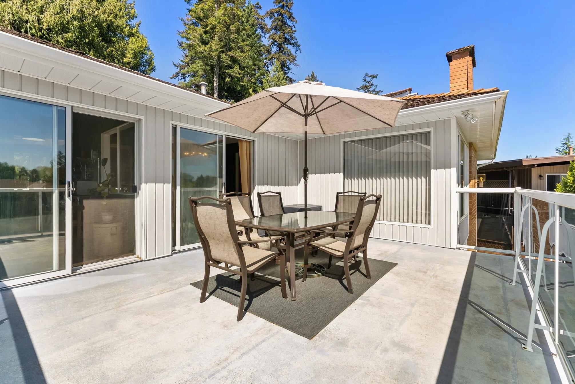 905 Eden Crescent