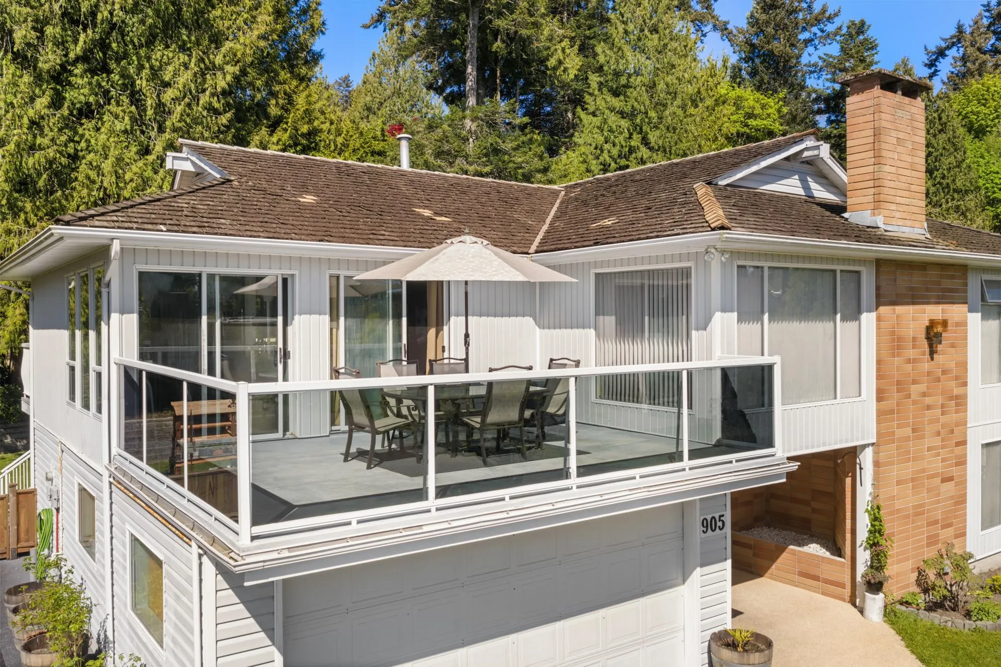 905 Eden Crescent