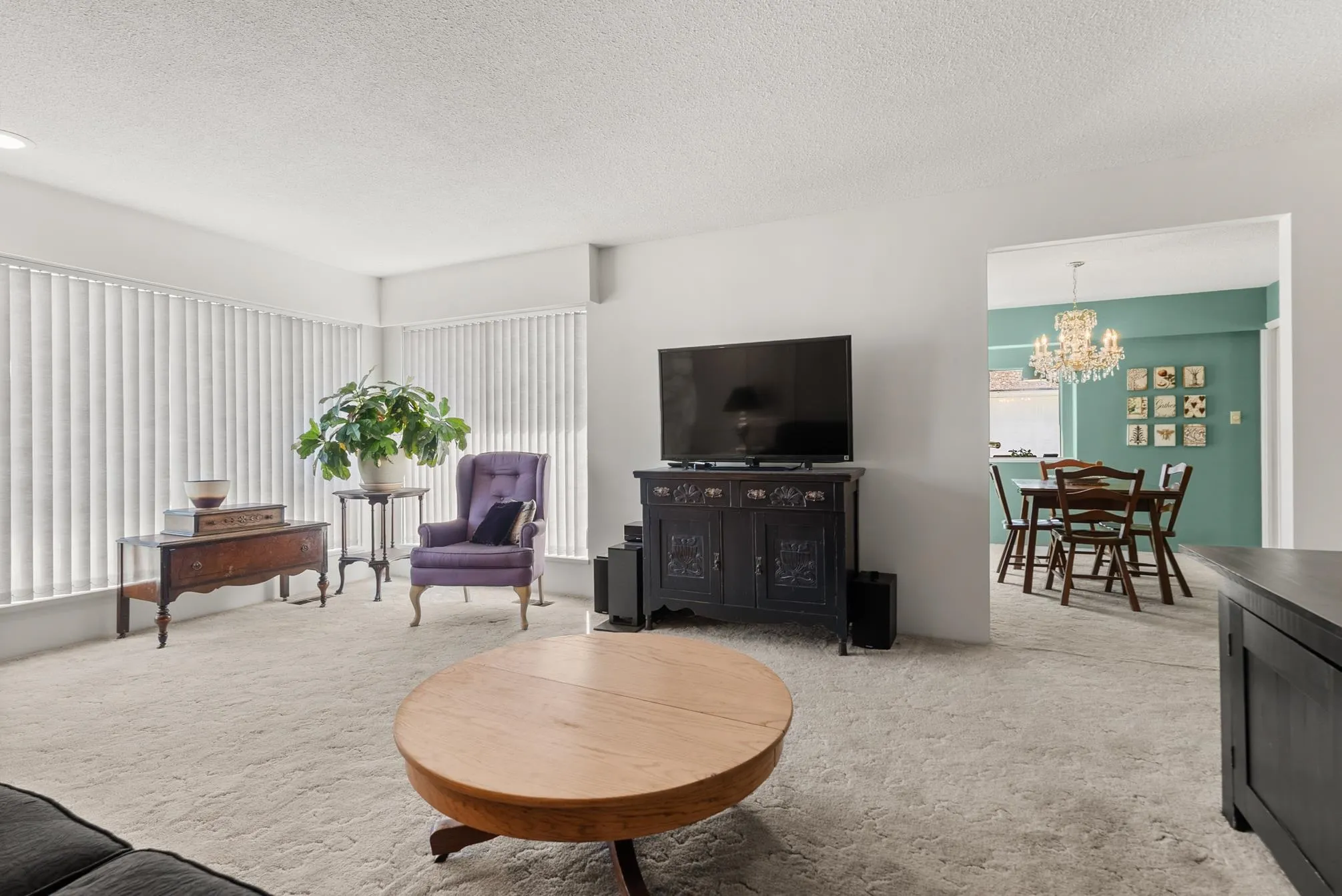 905 Eden Crescent