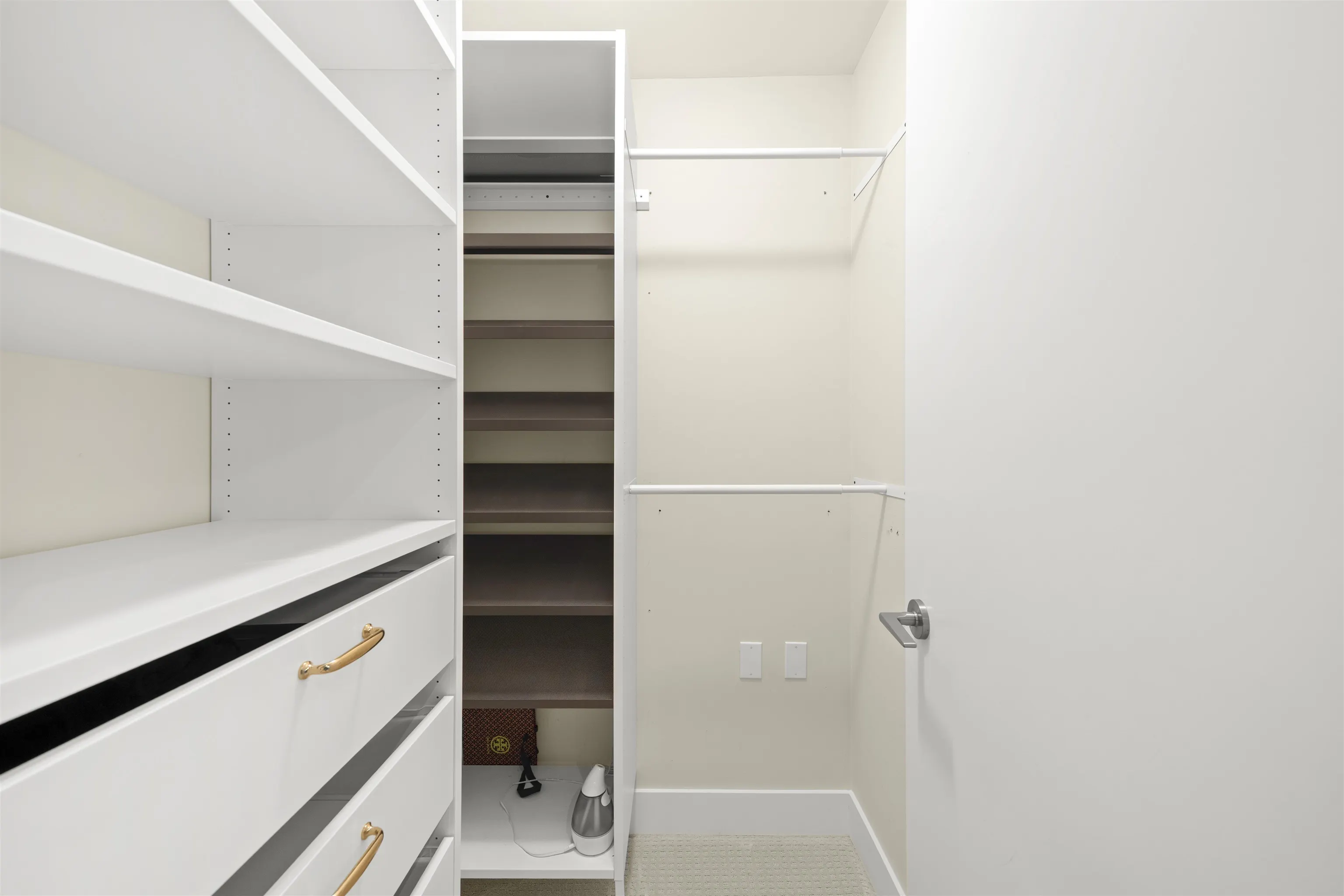 13585 16 Avenue #209