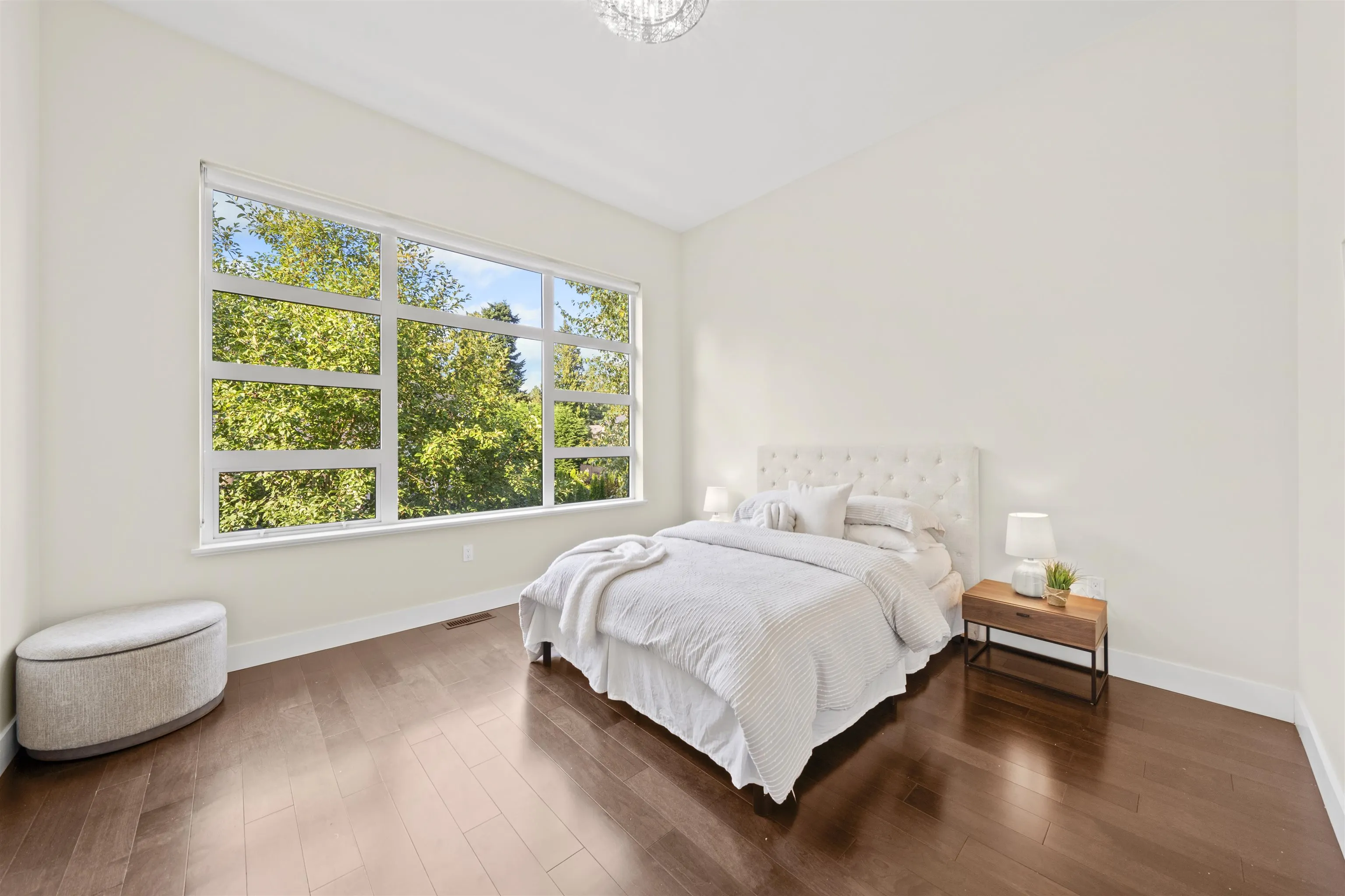 13585 16 Avenue #209