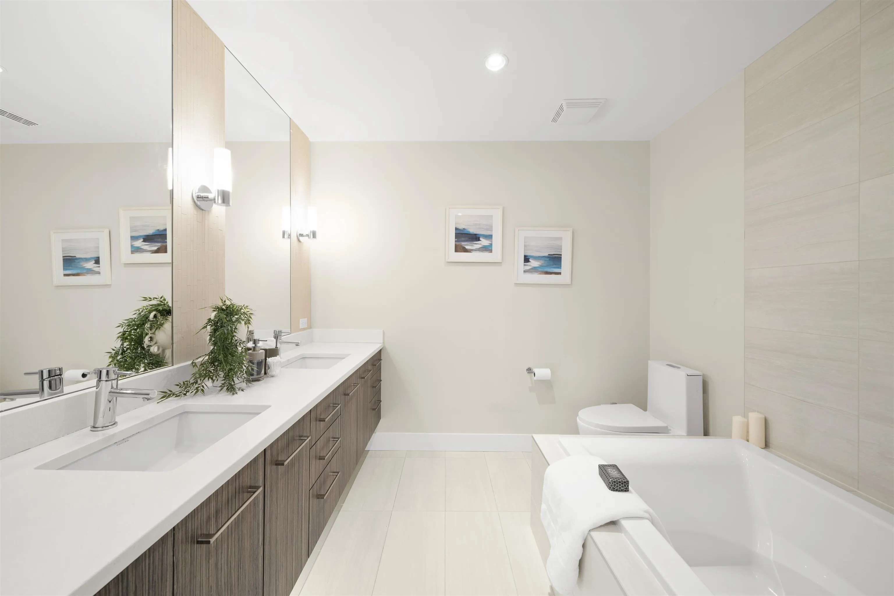 13585 16 Avenue #209
