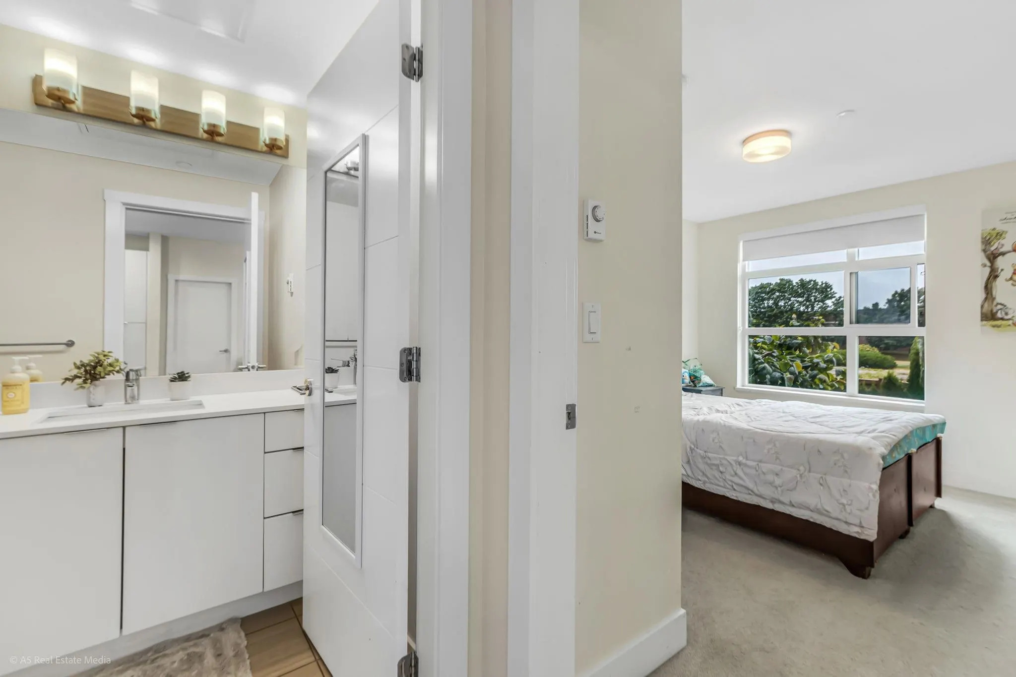 6960 Nicholson Road #208