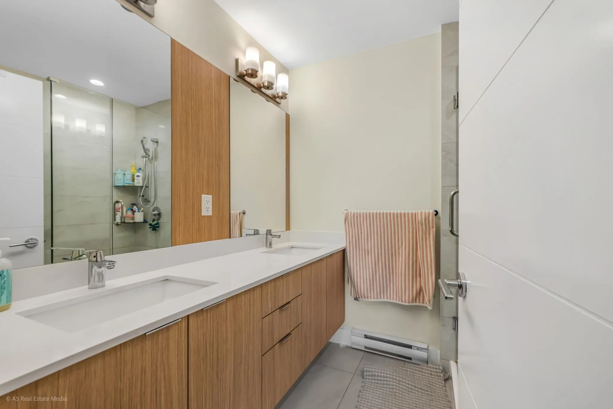 6960 Nicholson Road #208