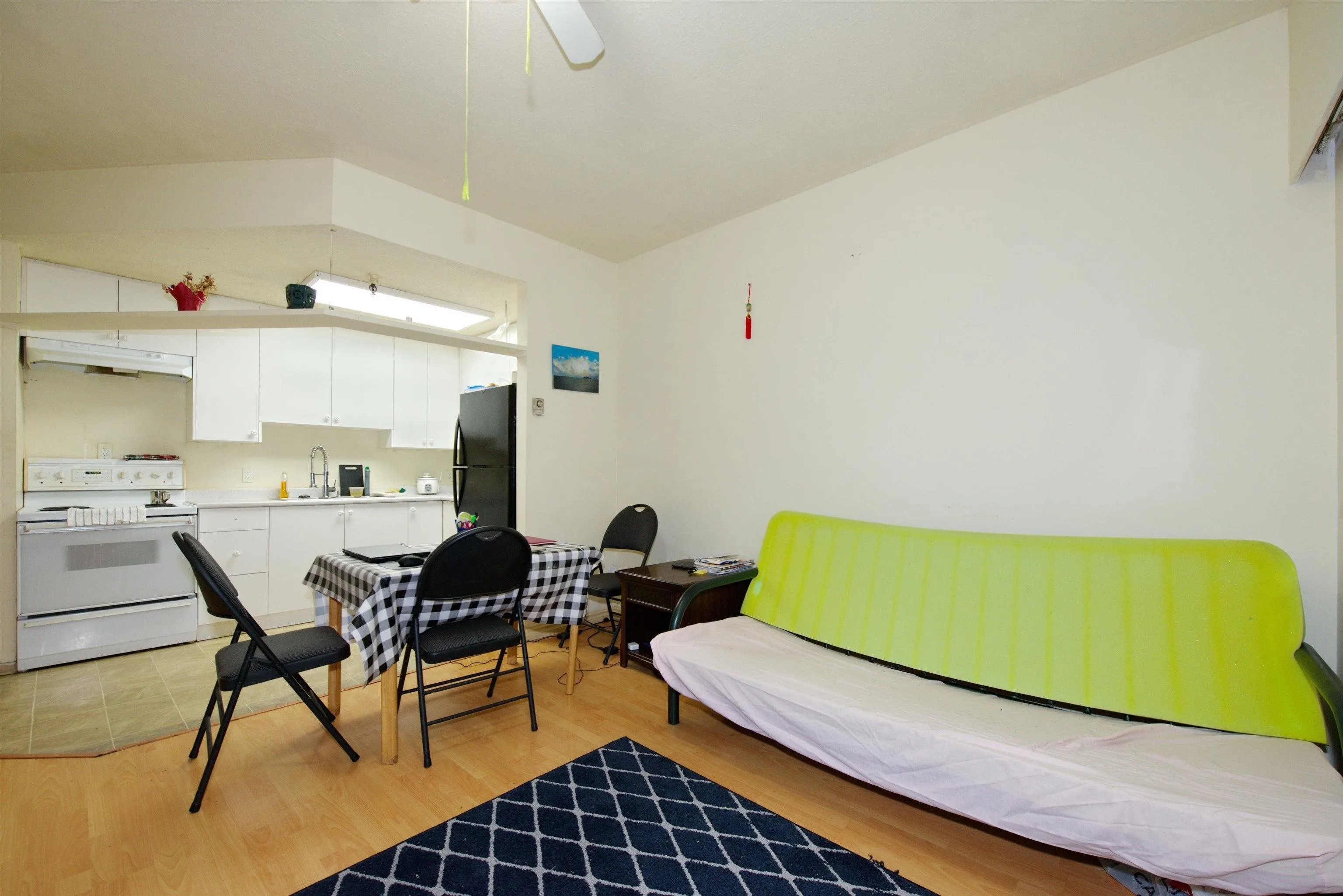862 E Broadway #2