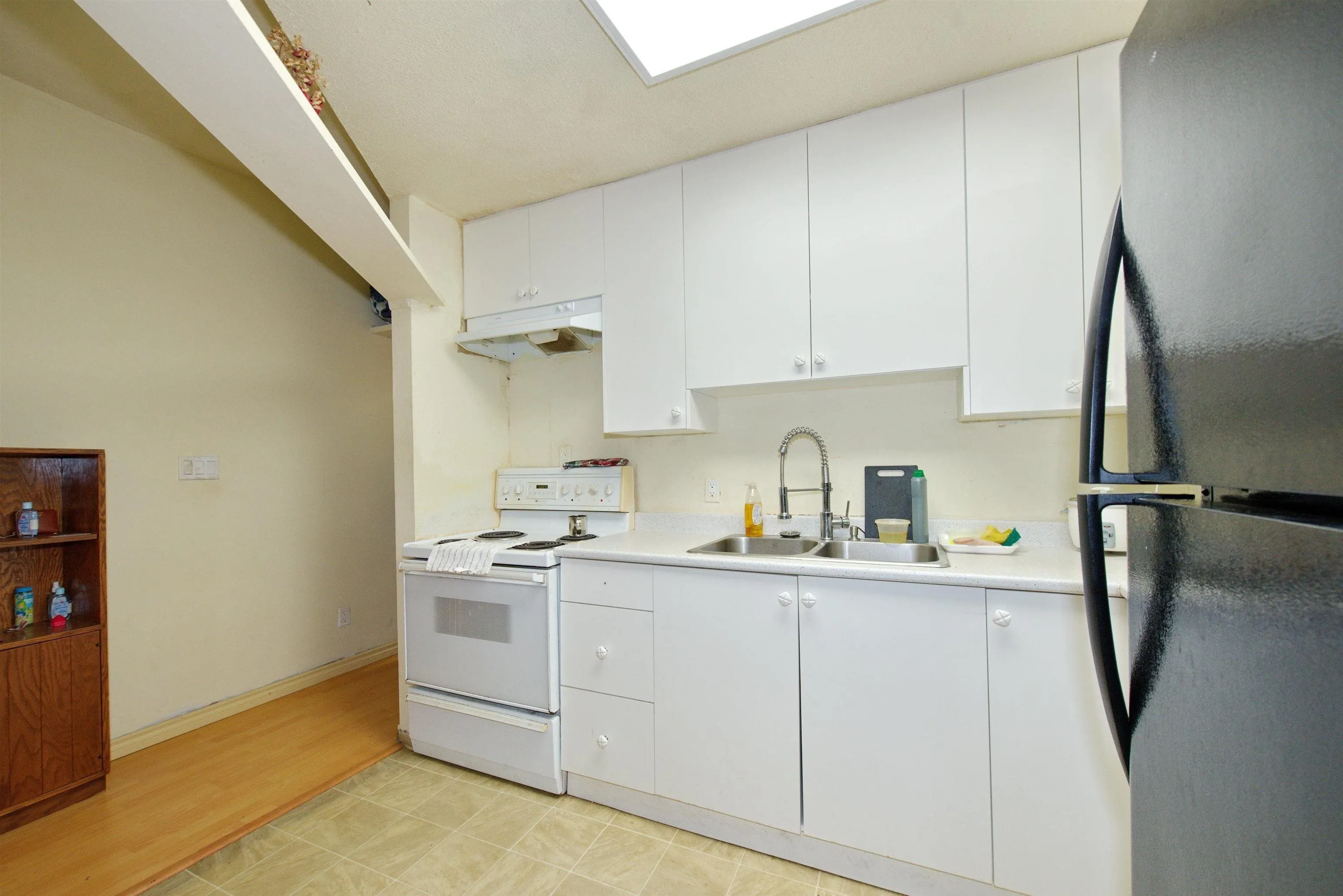 862 E Broadway #2