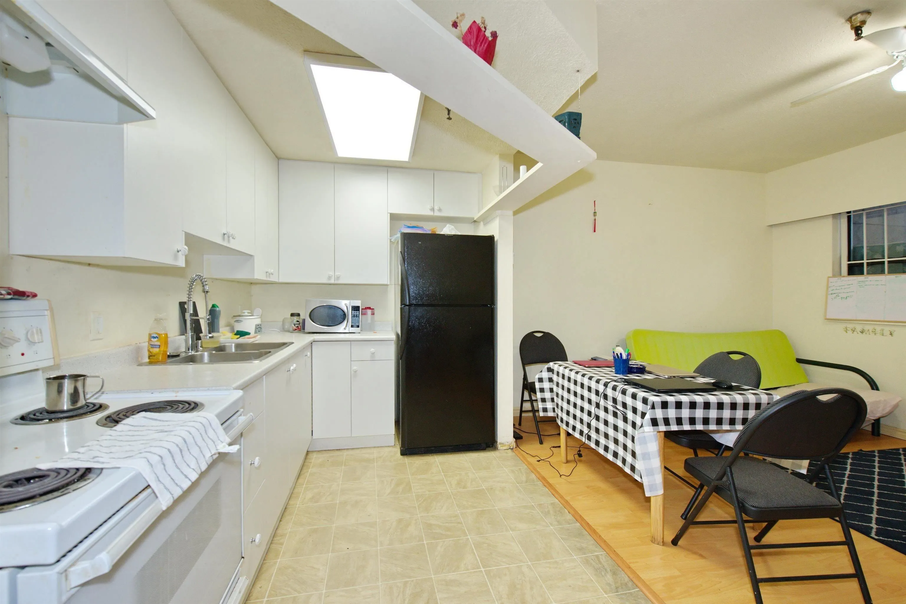 862 E Broadway #2