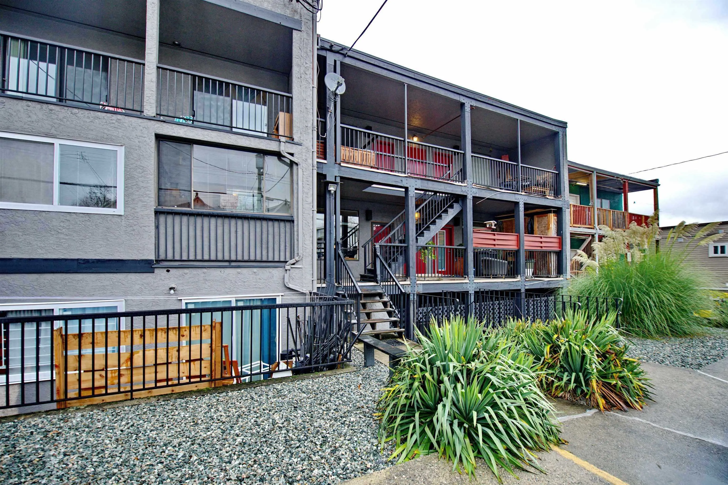 862 E Broadway #2