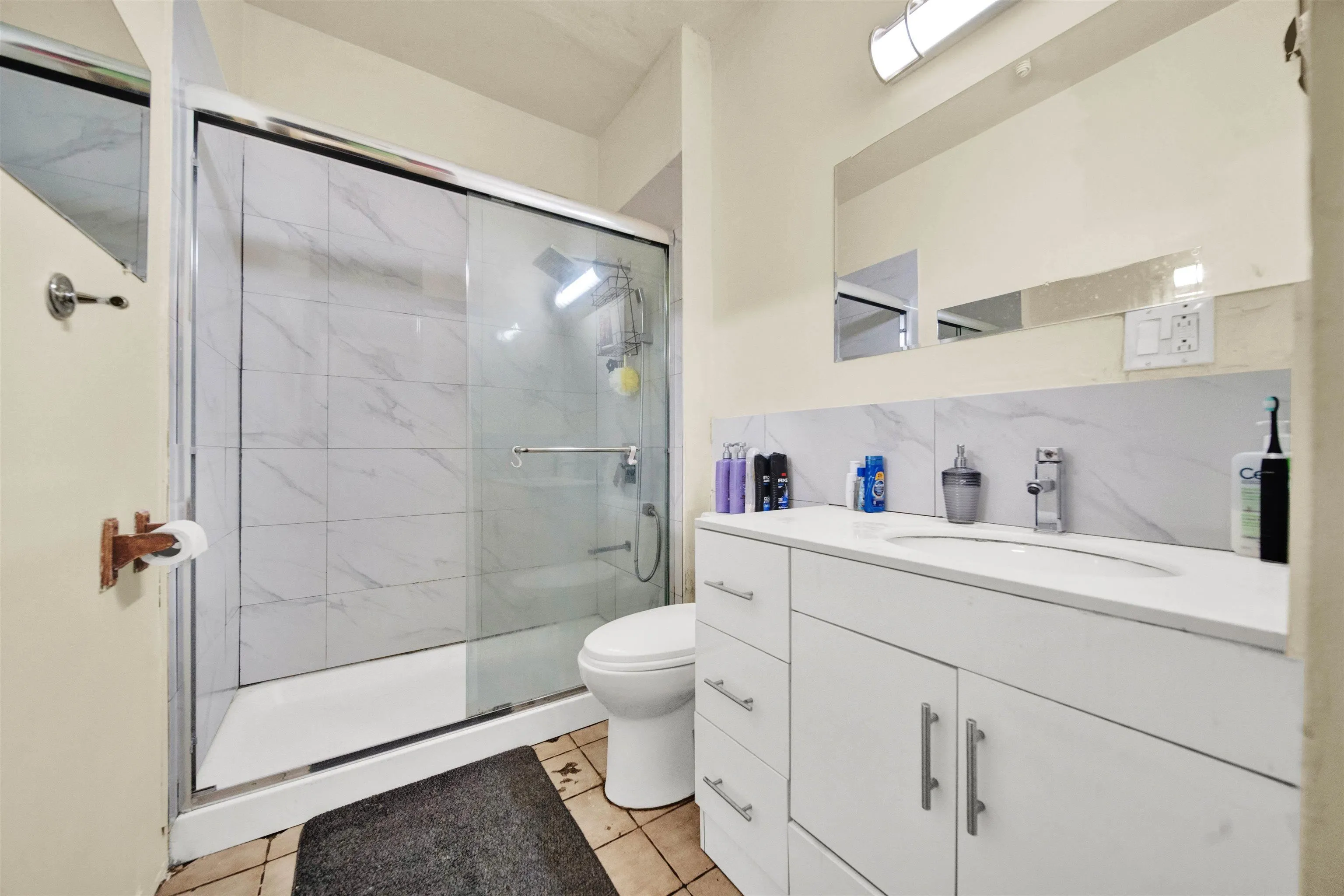 862 E Broadway #2