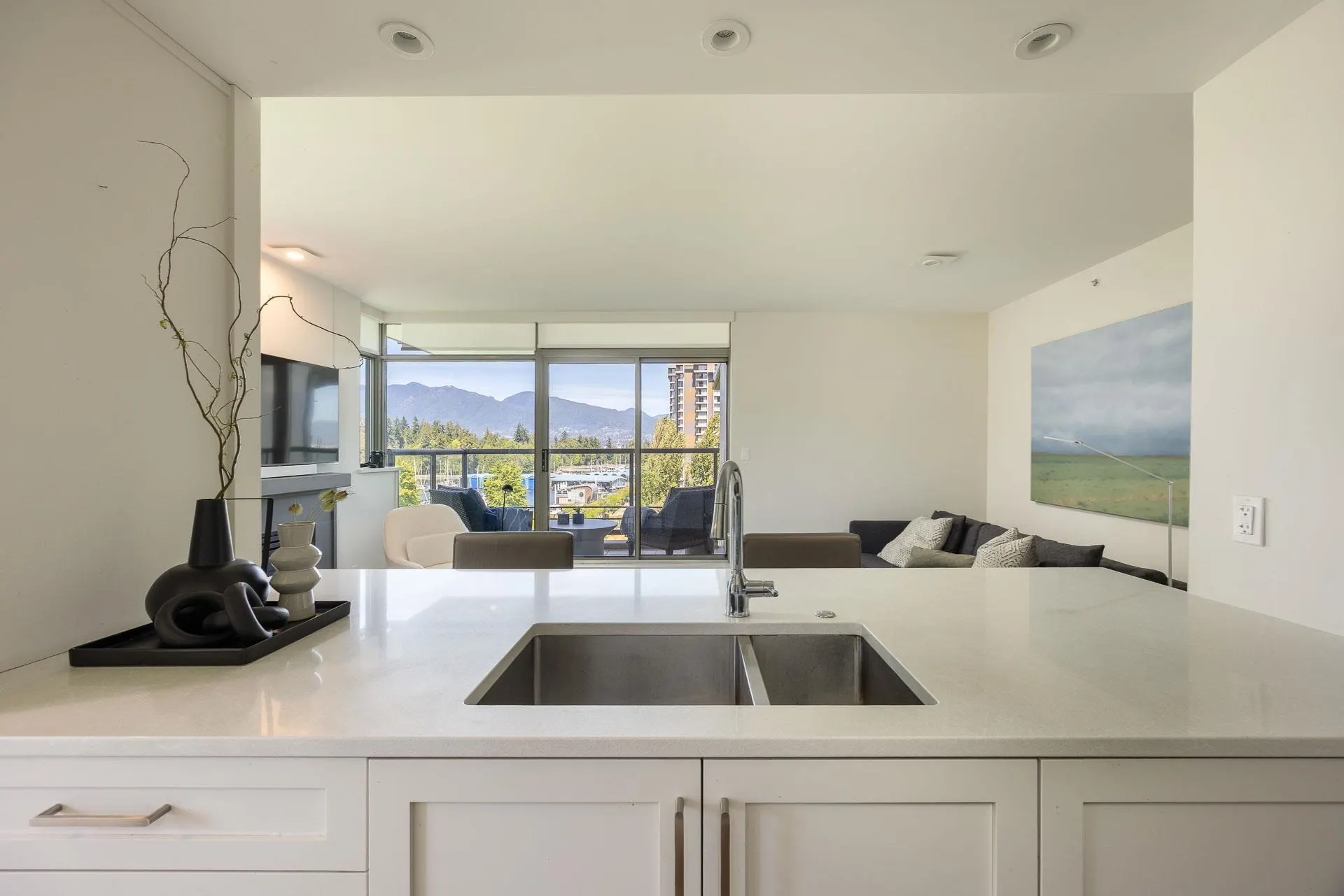 1680 Bayshore Drive #603