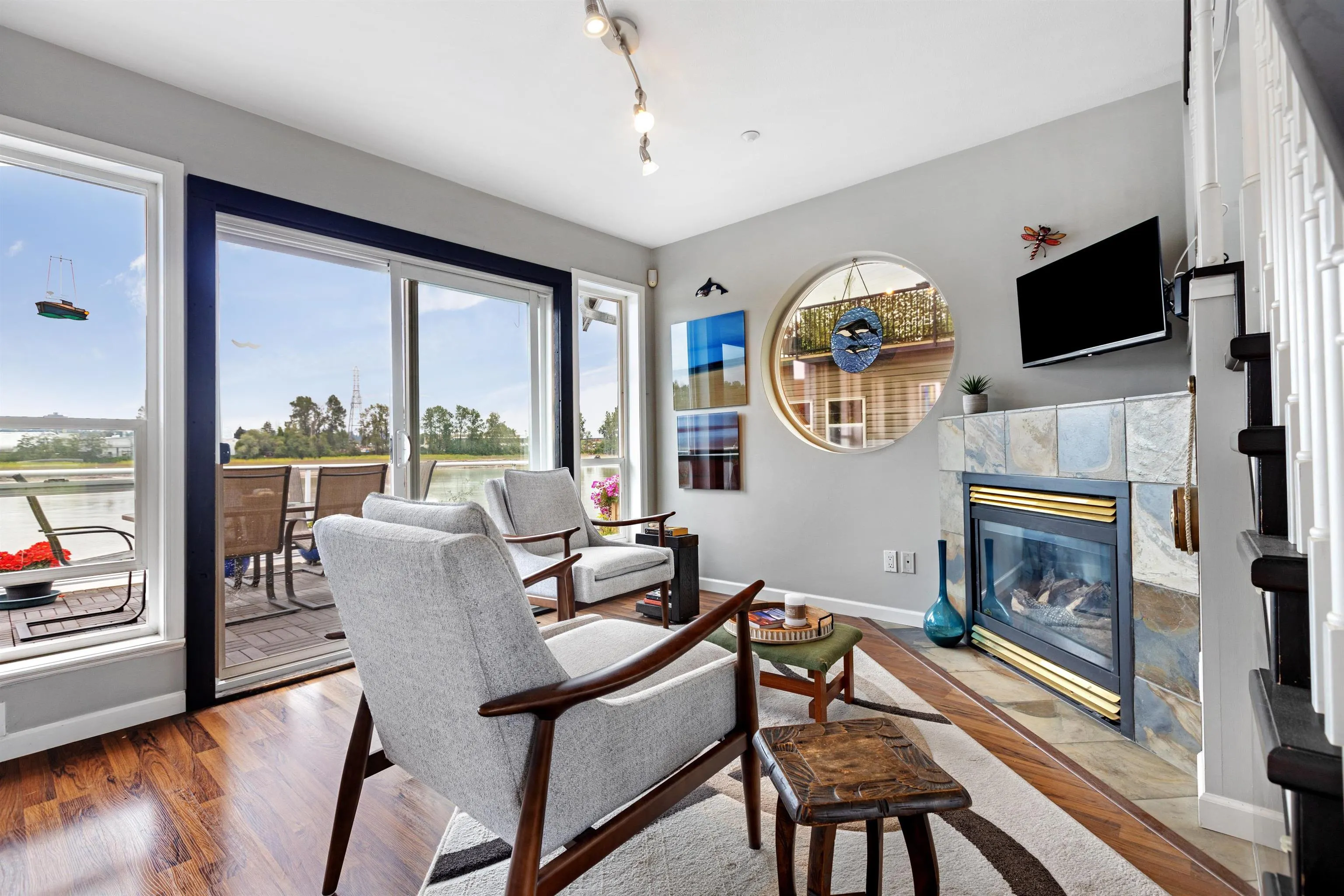 800 South Dyke Road #4