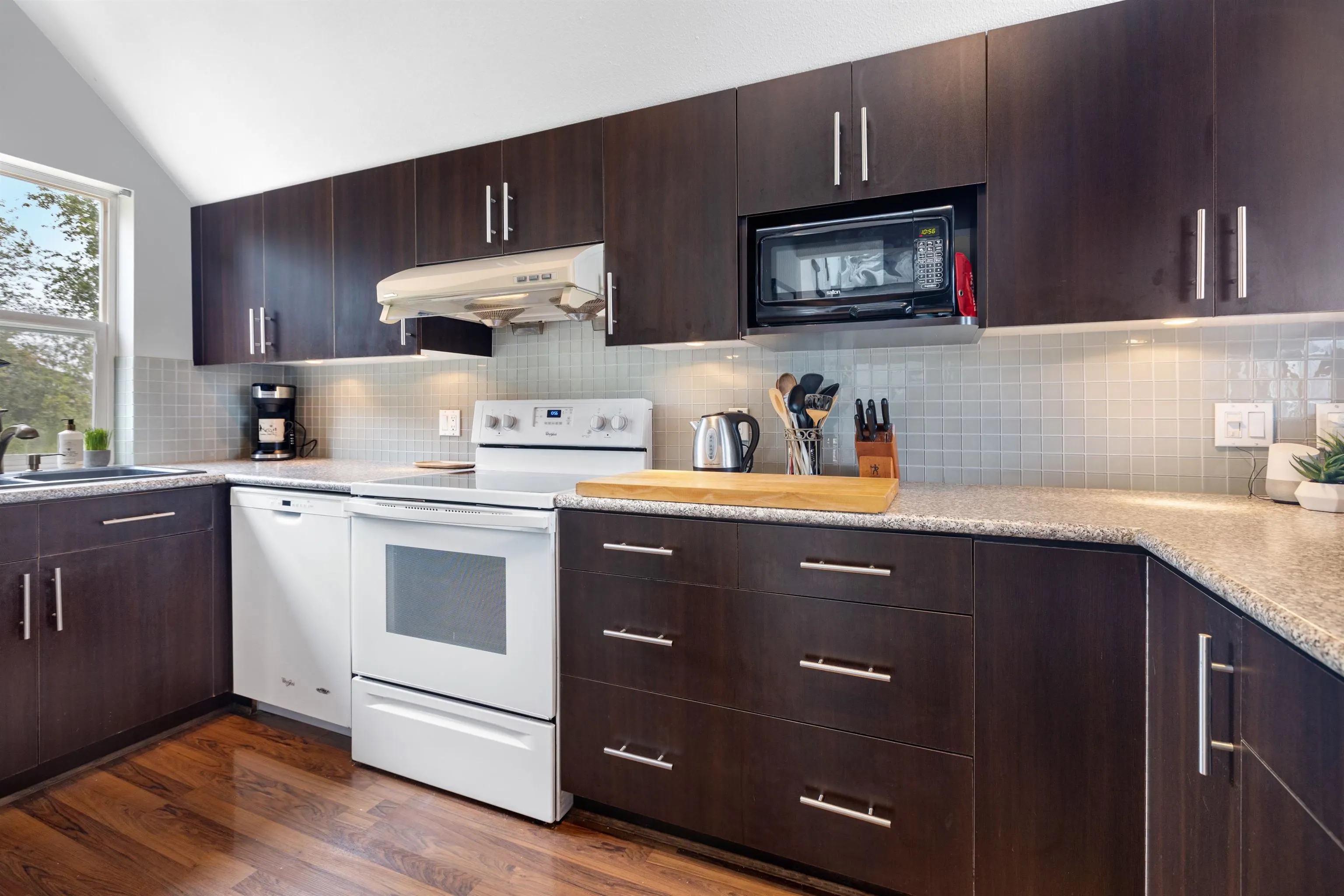 800 South Dyke Road #4