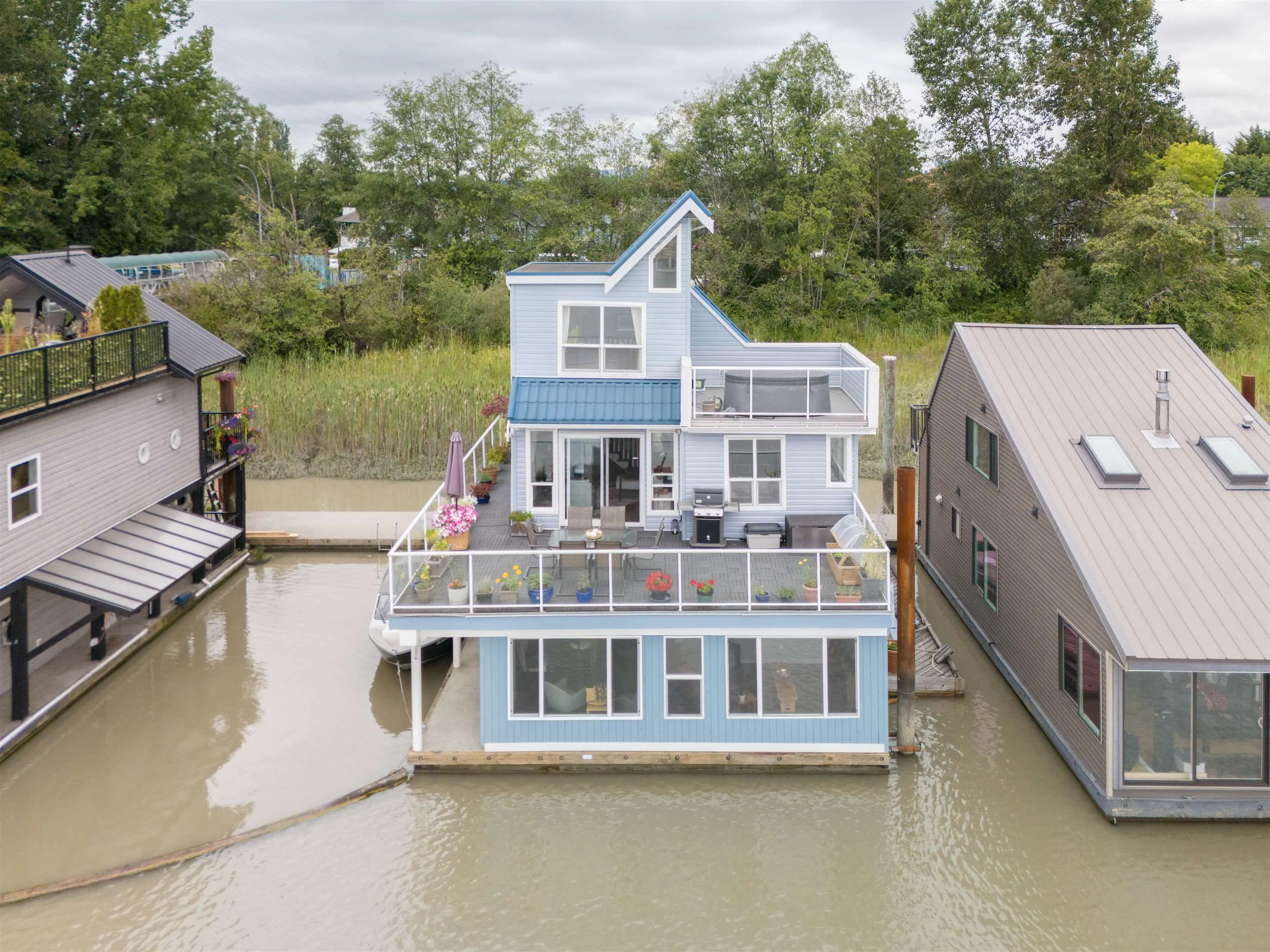 800 South Dyke Road #4