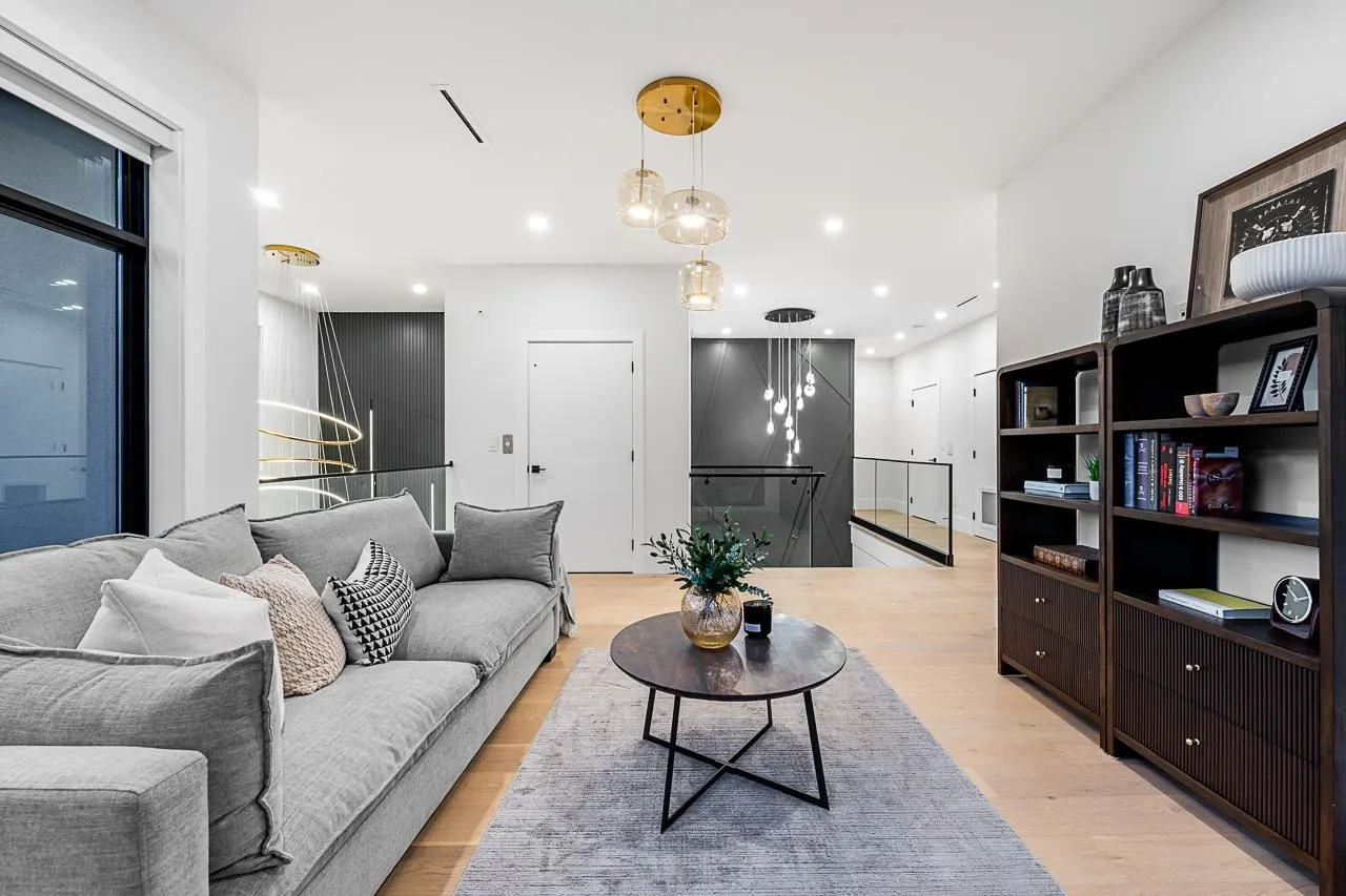 10062 174a Street