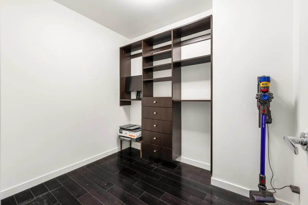 5728 Berton Avenue #1103
