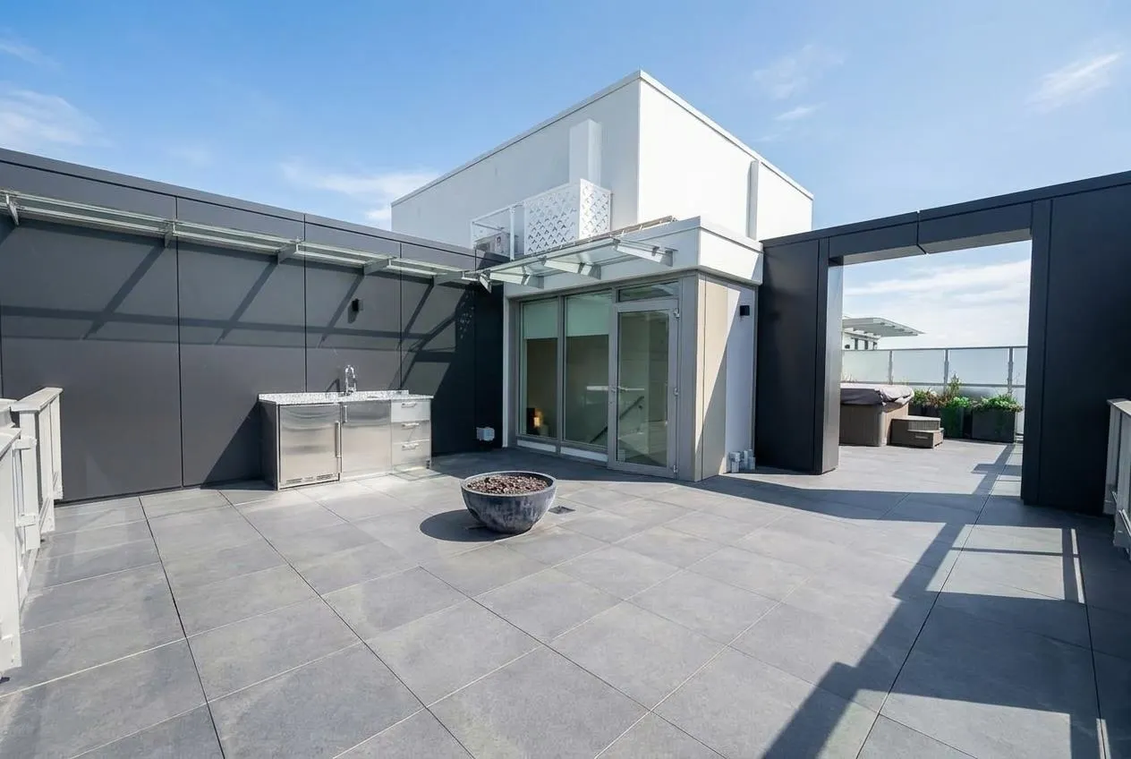 7433 Cambie Street #2803