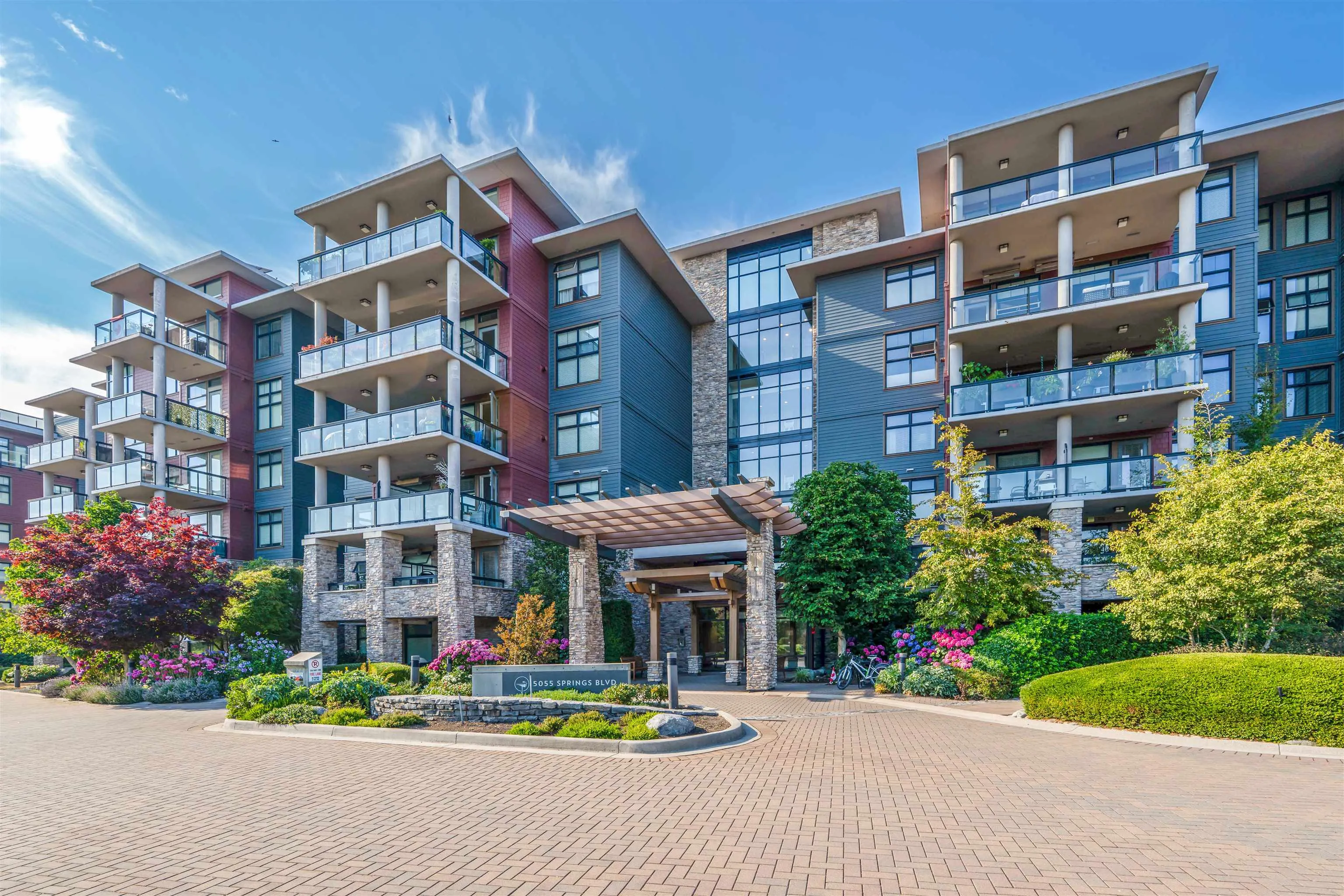 5055 Springs Boulevard #210