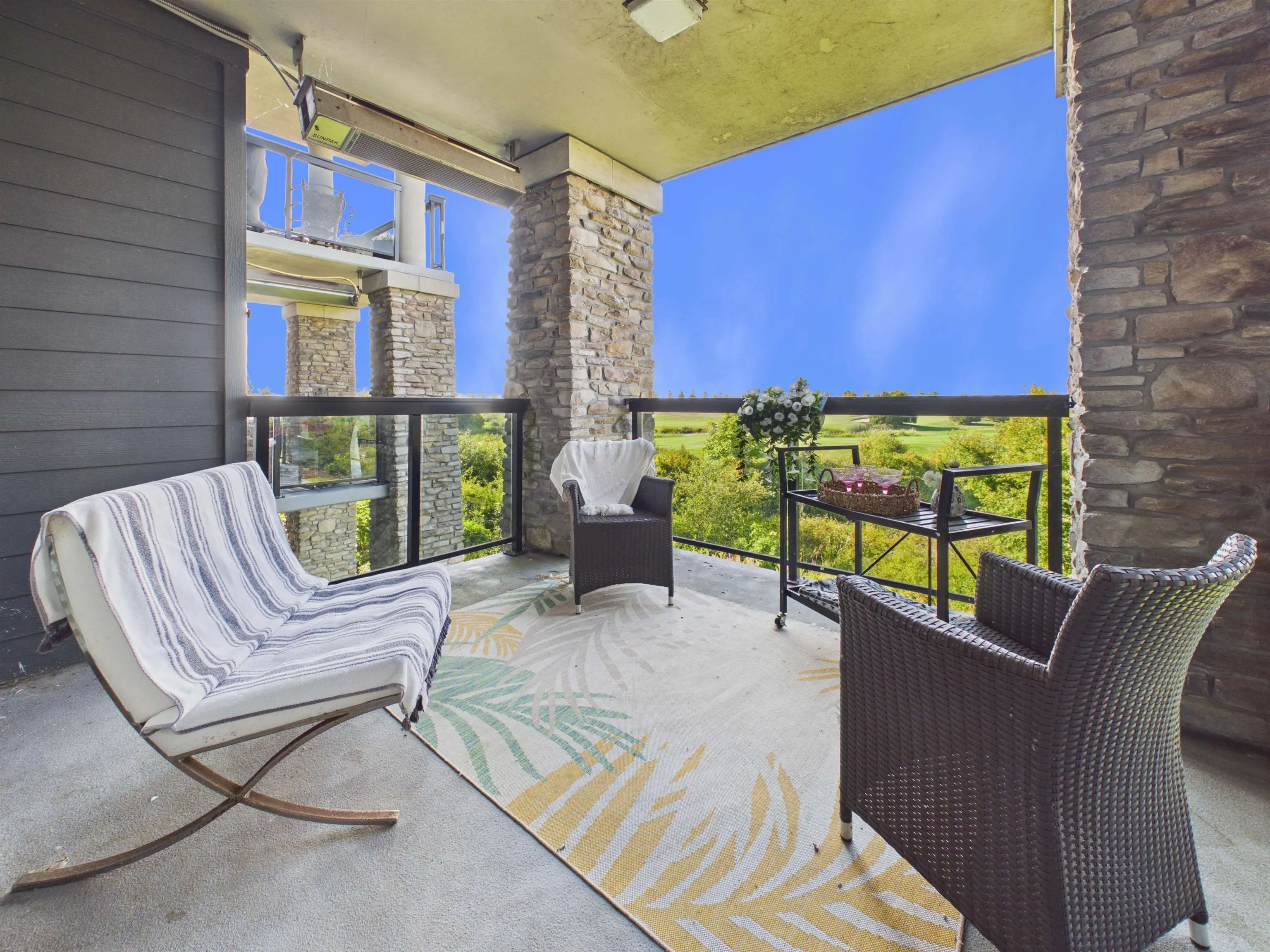 5055 Springs Boulevard #210