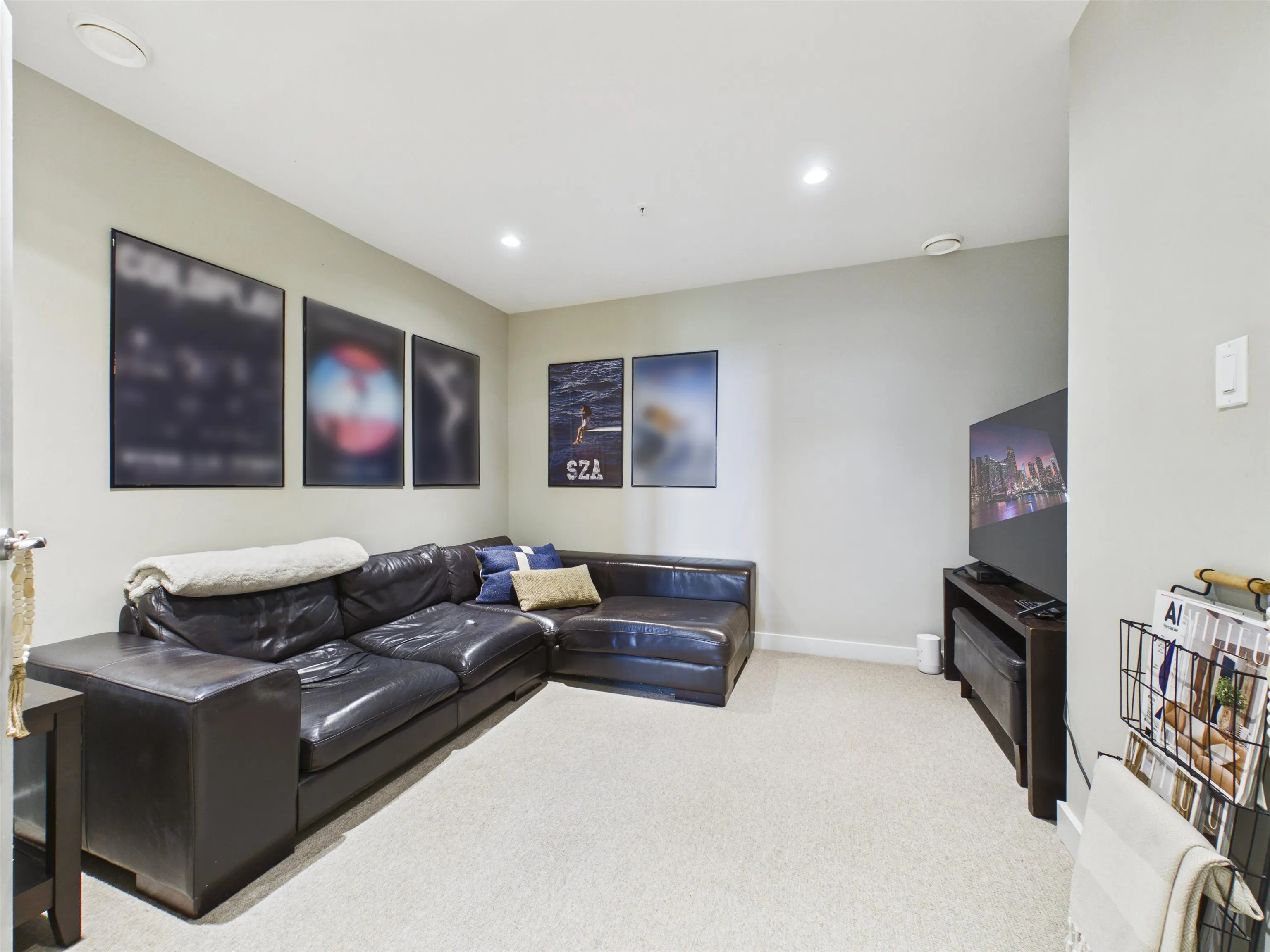 5055 Springs Boulevard #210