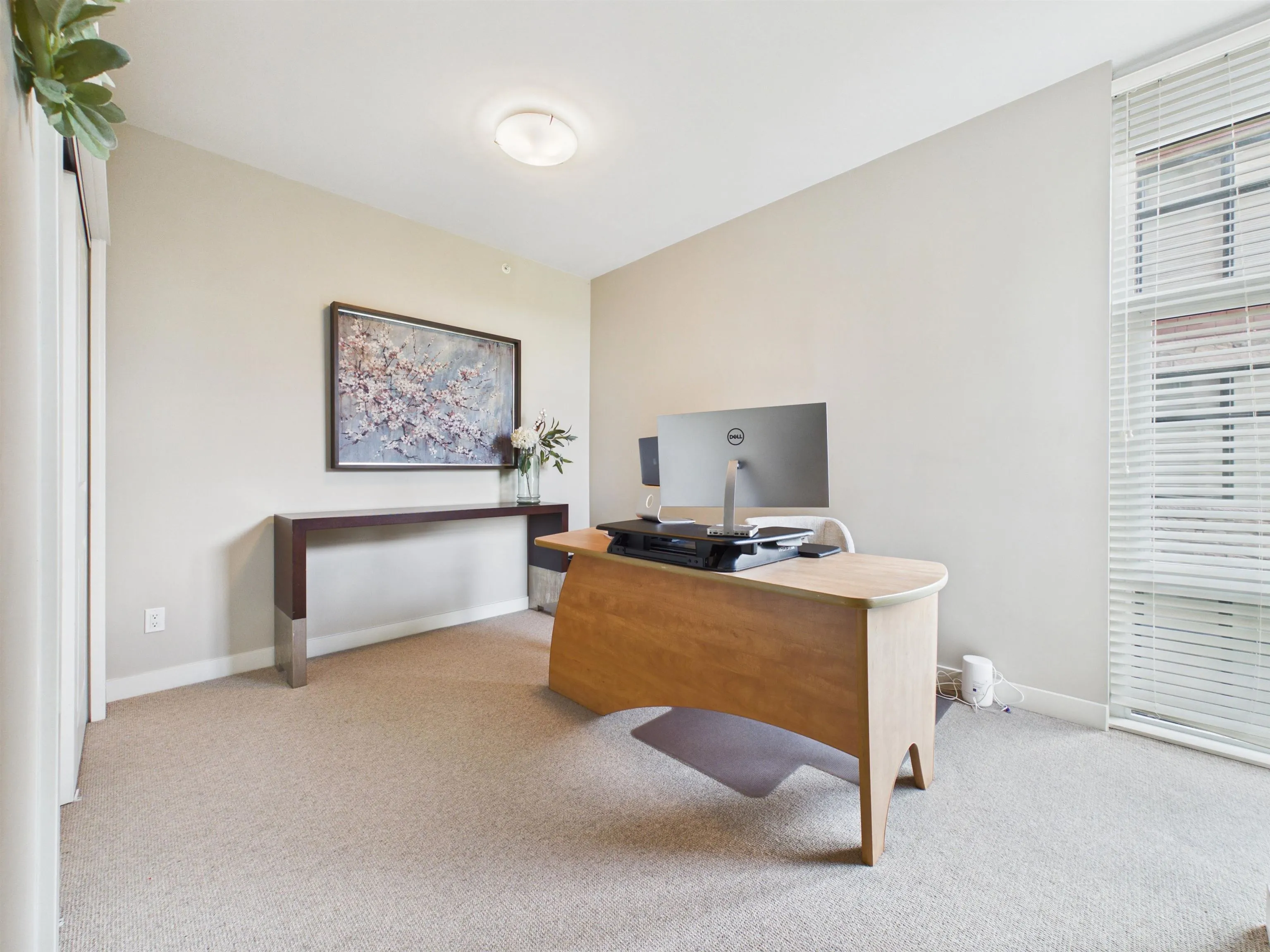 5055 Springs Boulevard #210