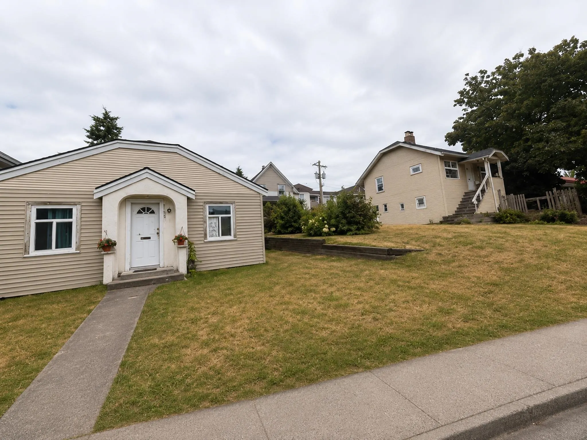 1237 E Broadway