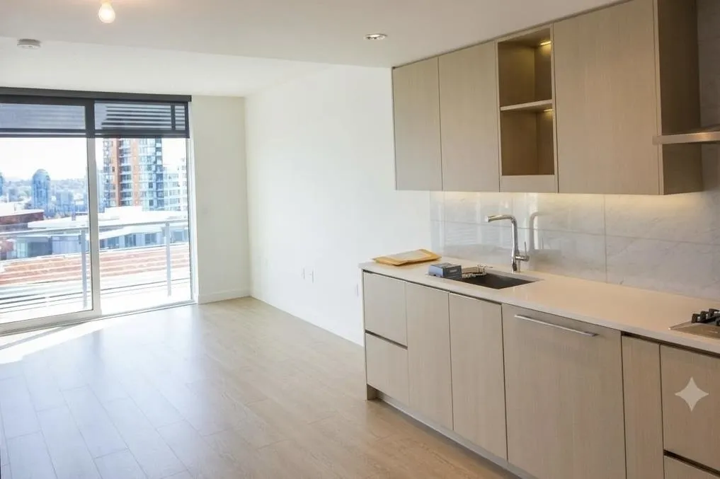 89 Nelson Street #2110