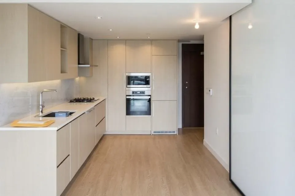 89 Nelson Street #2110