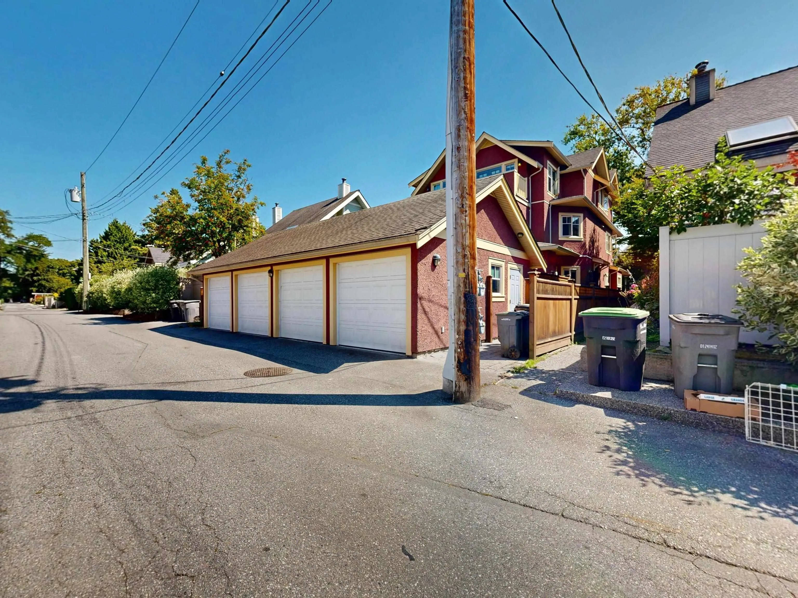 839 W 14th Avenue