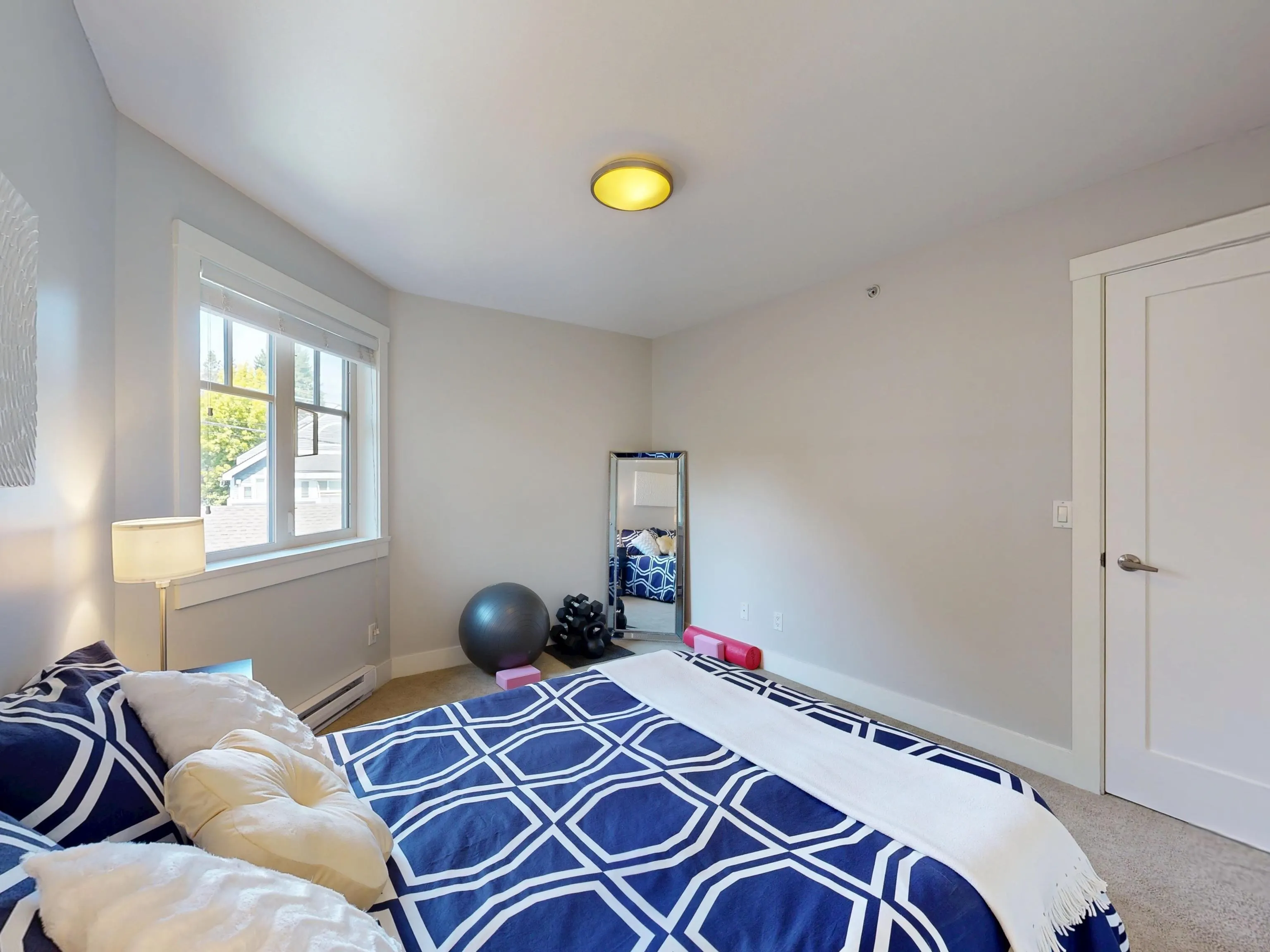 839 W 14th Avenue