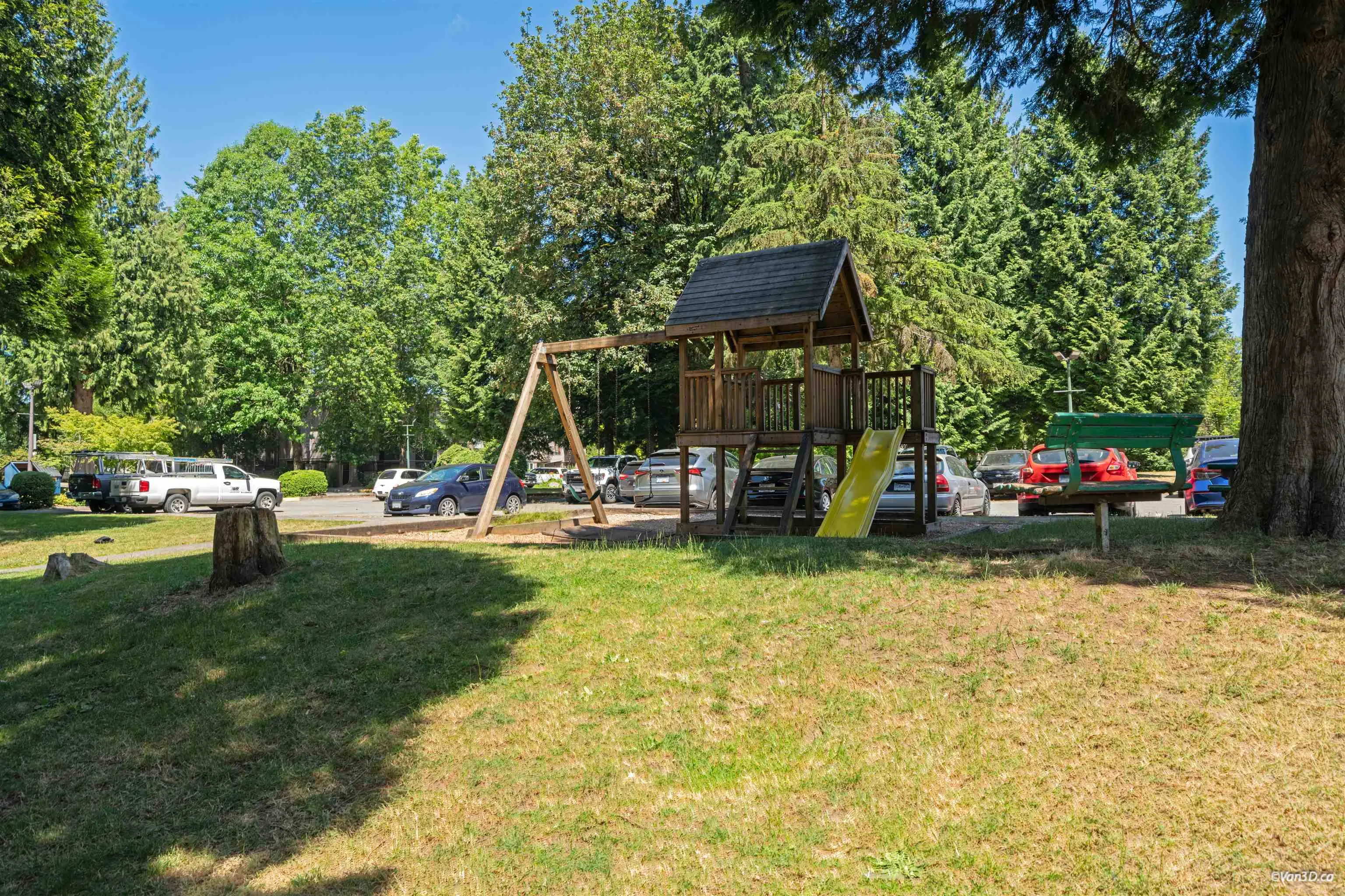 14828 Holly Park Lane