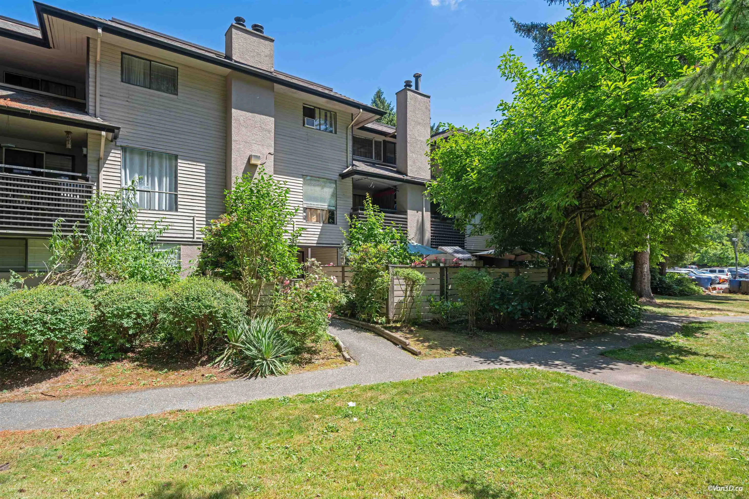 14828 Holly Park Lane