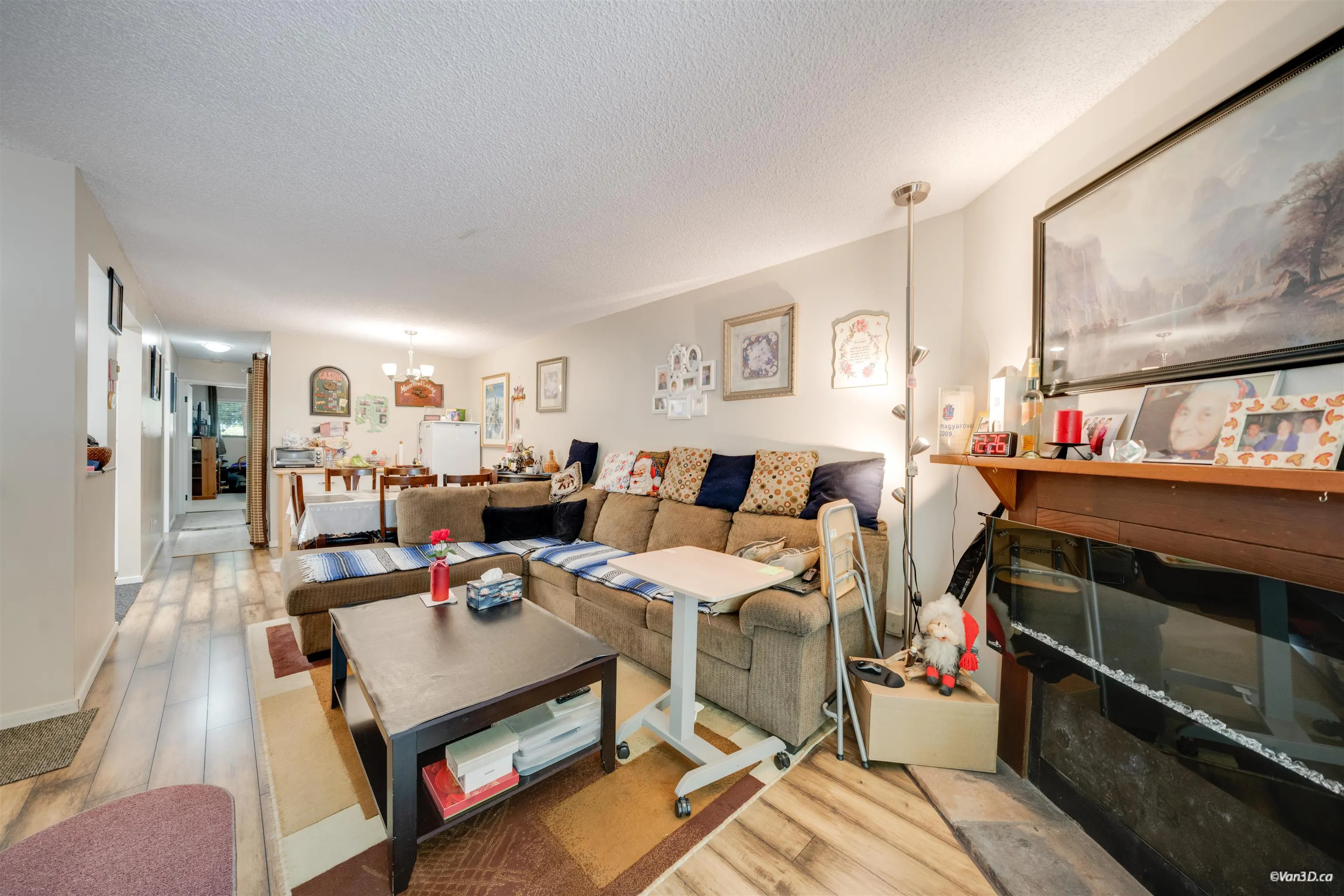 14828 Holly Park Lane