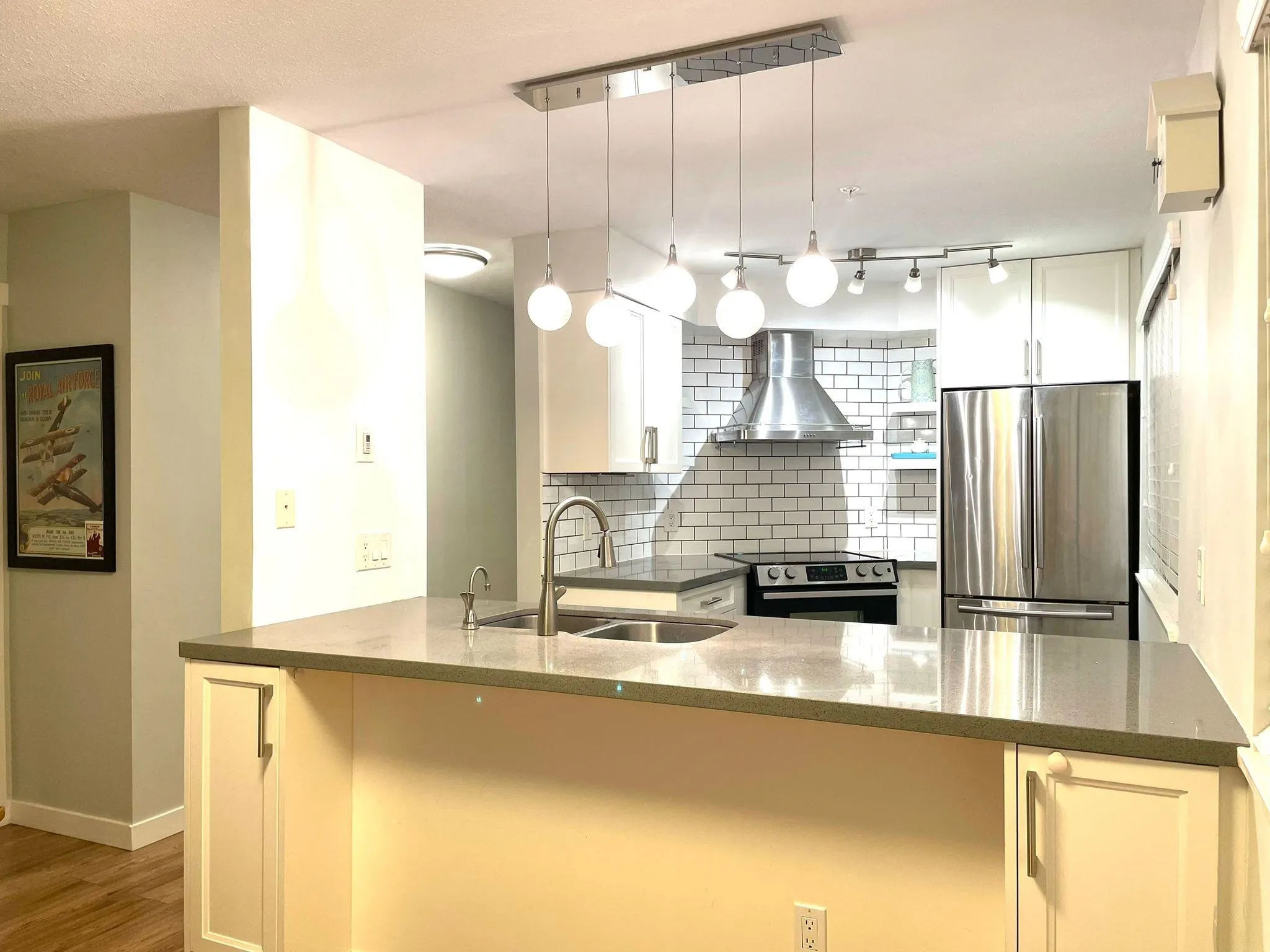 3008 Willow Street #102
