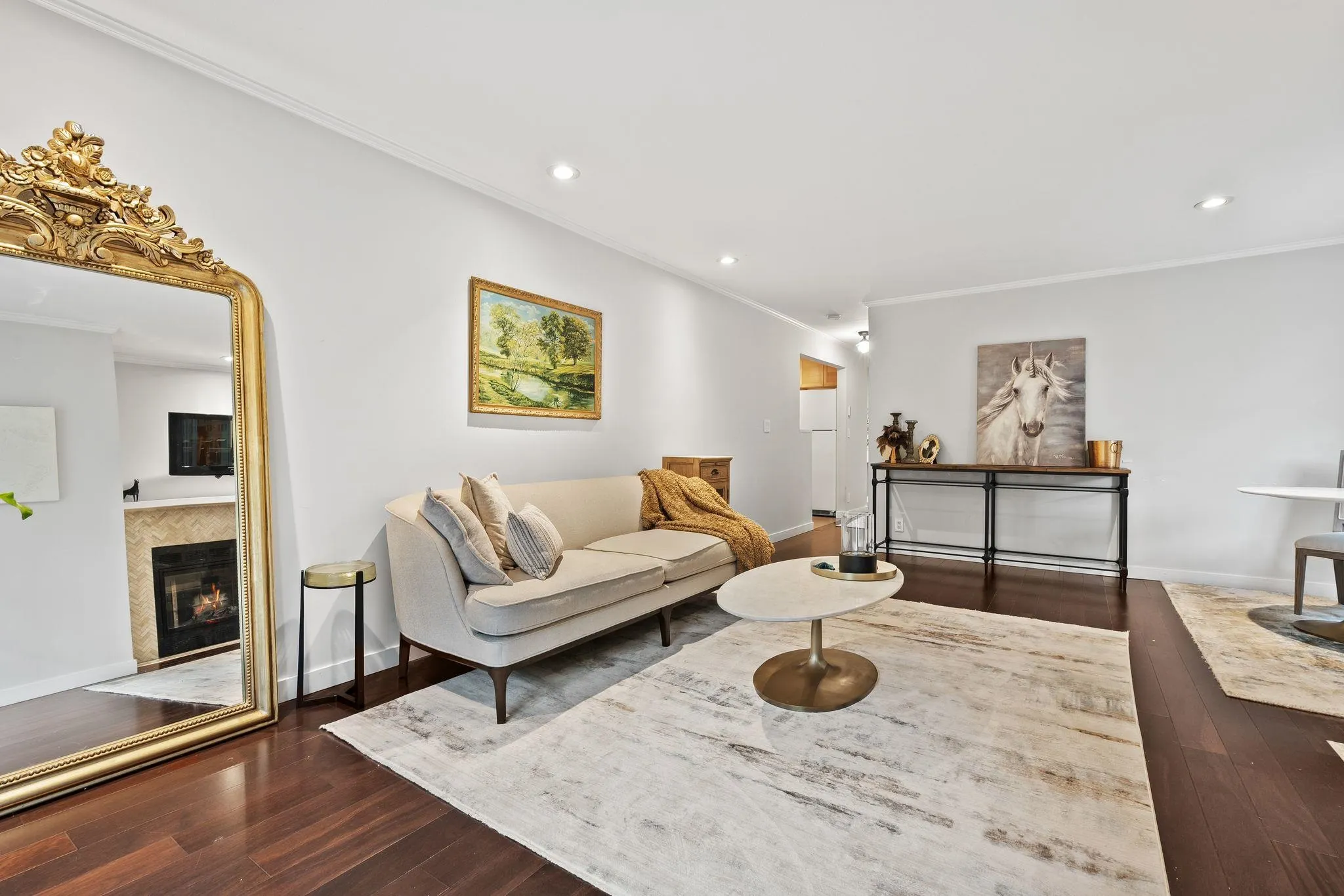 925 W 15th Avenue #104