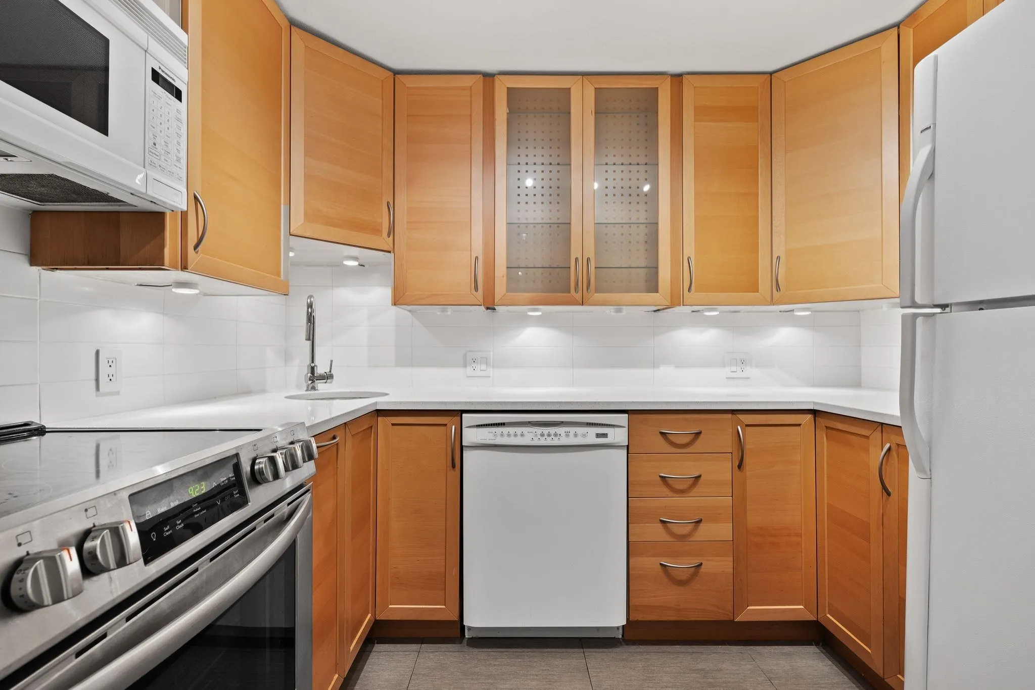 925 W 15th Avenue #104
