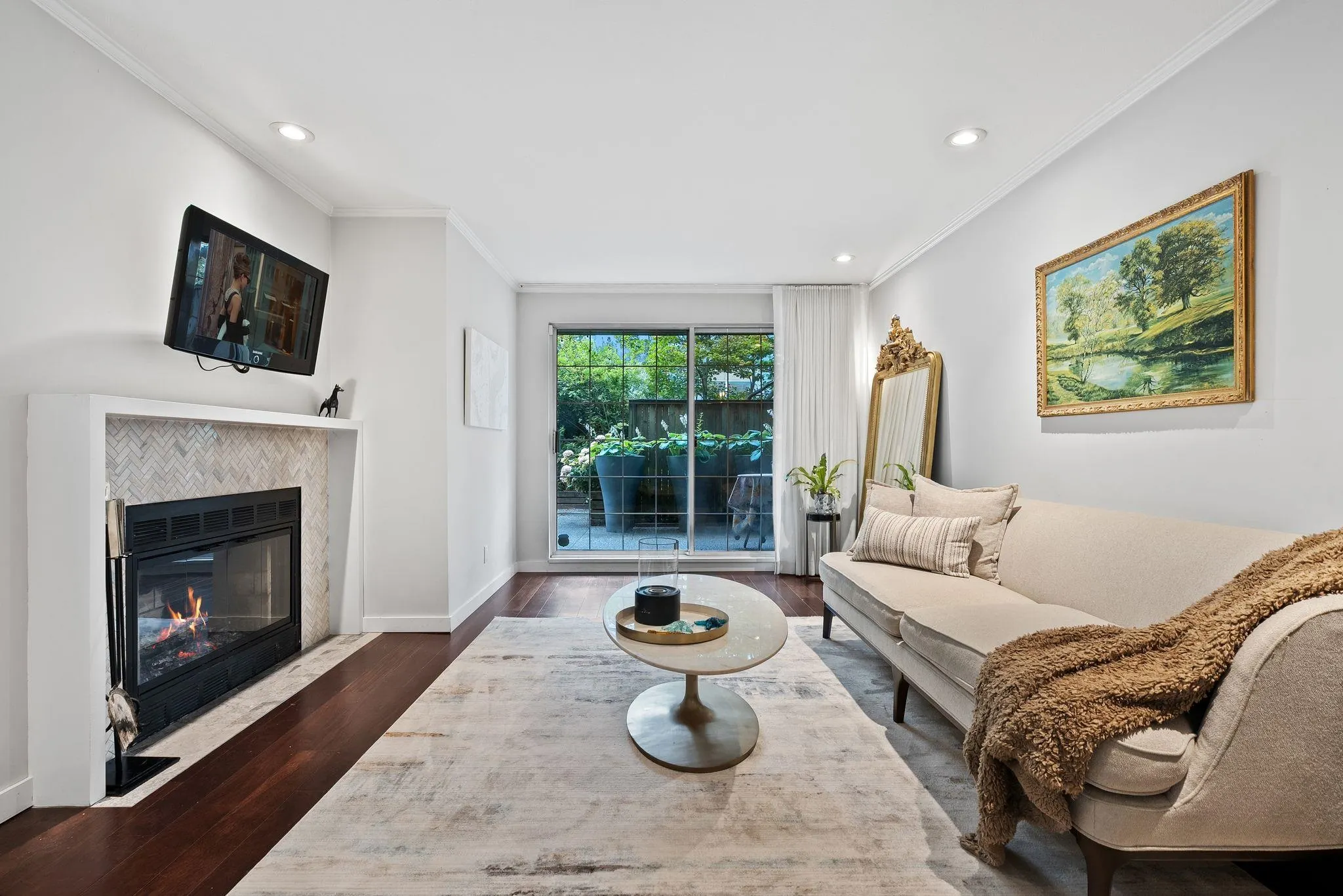 925 W 15th Avenue #104