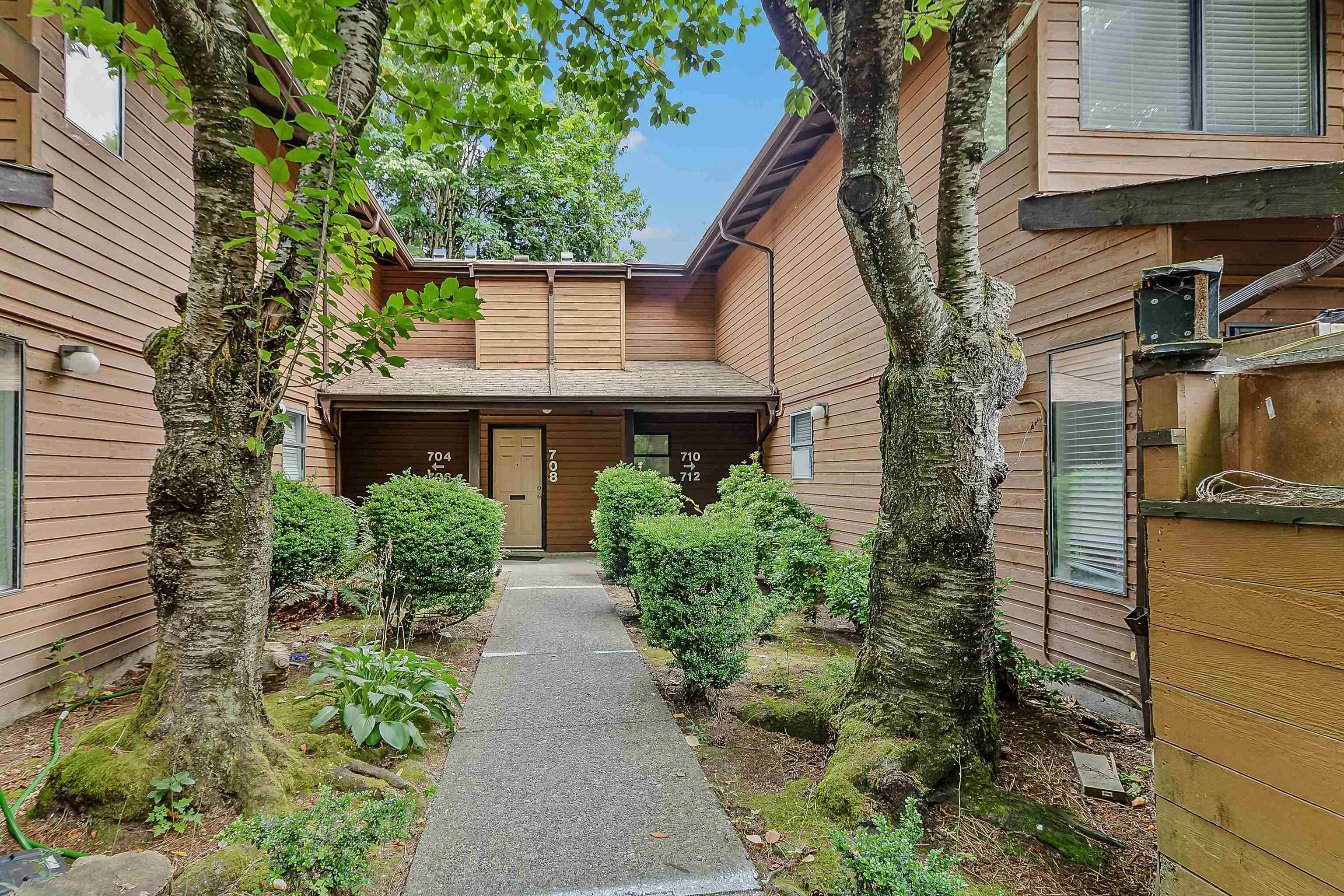 10620 150 Street #712