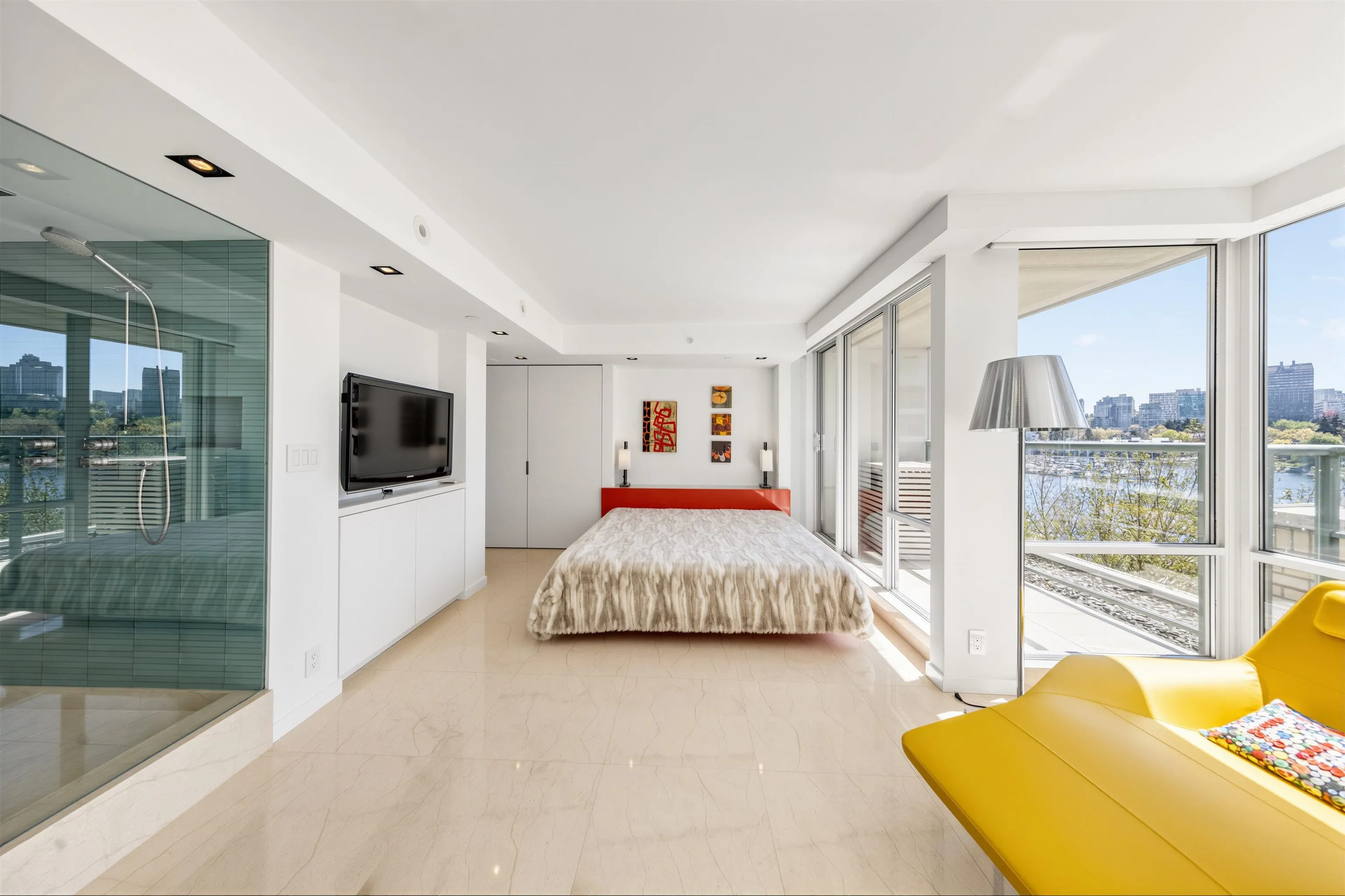 1288 Marinaside Crescent #606