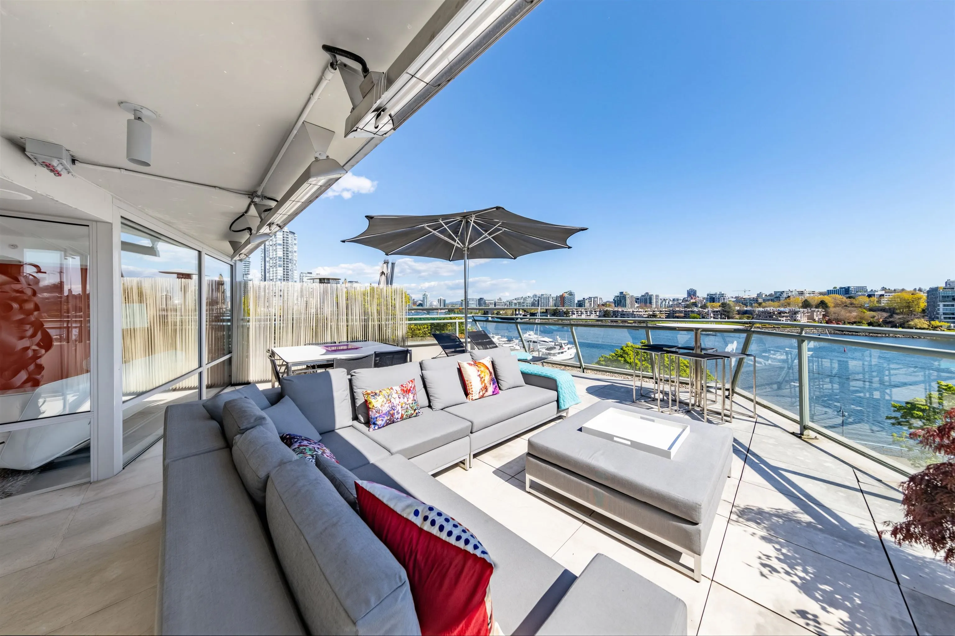 1288 Marinaside Crescent #606
