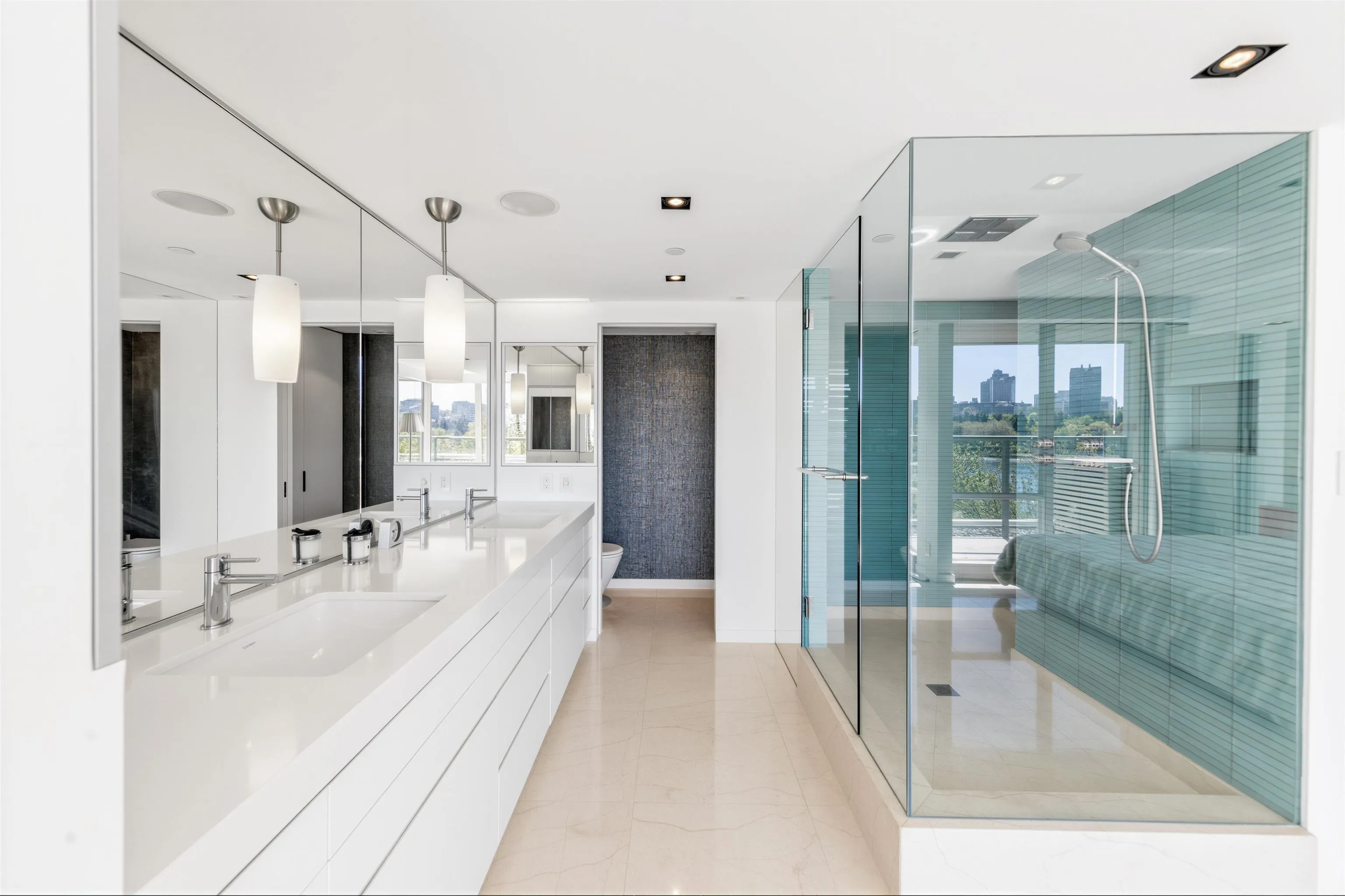 1288 Marinaside Crescent #606
