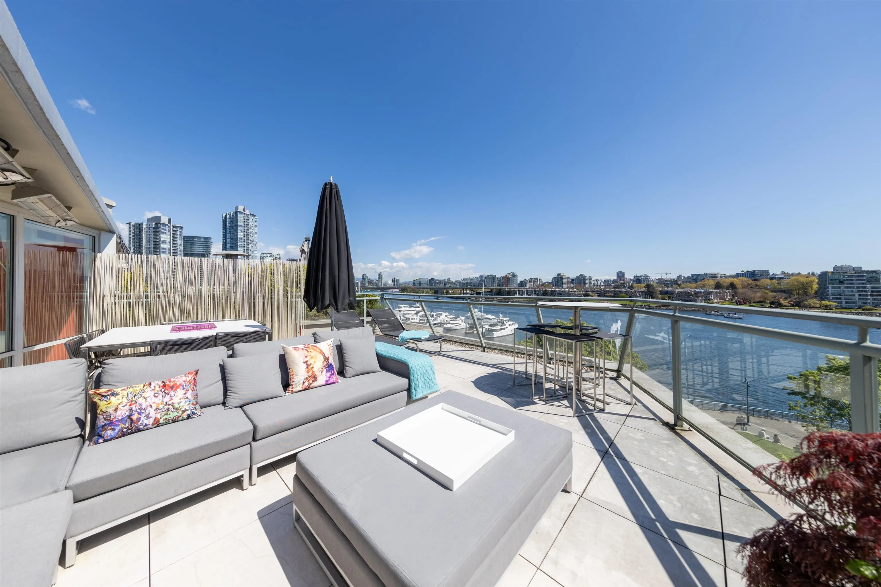 1288 Marinaside Crescent #606