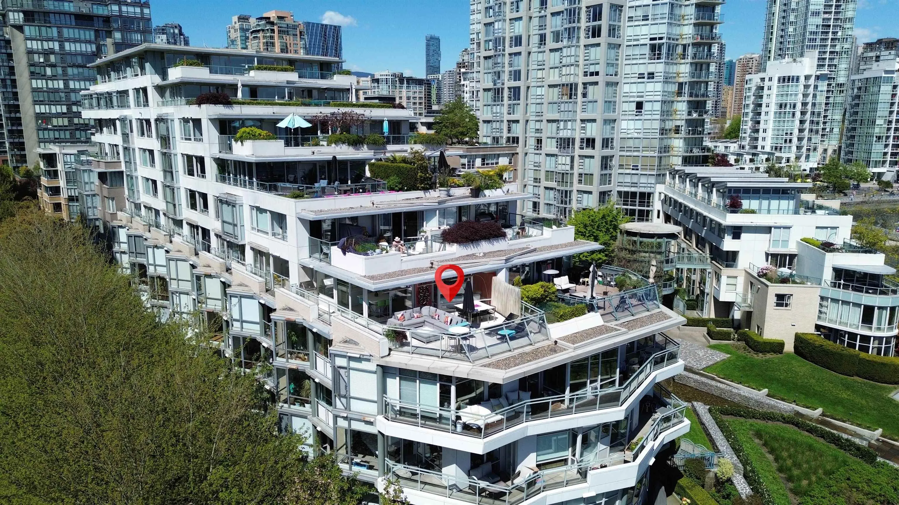 1288 Marinaside Crescent #606