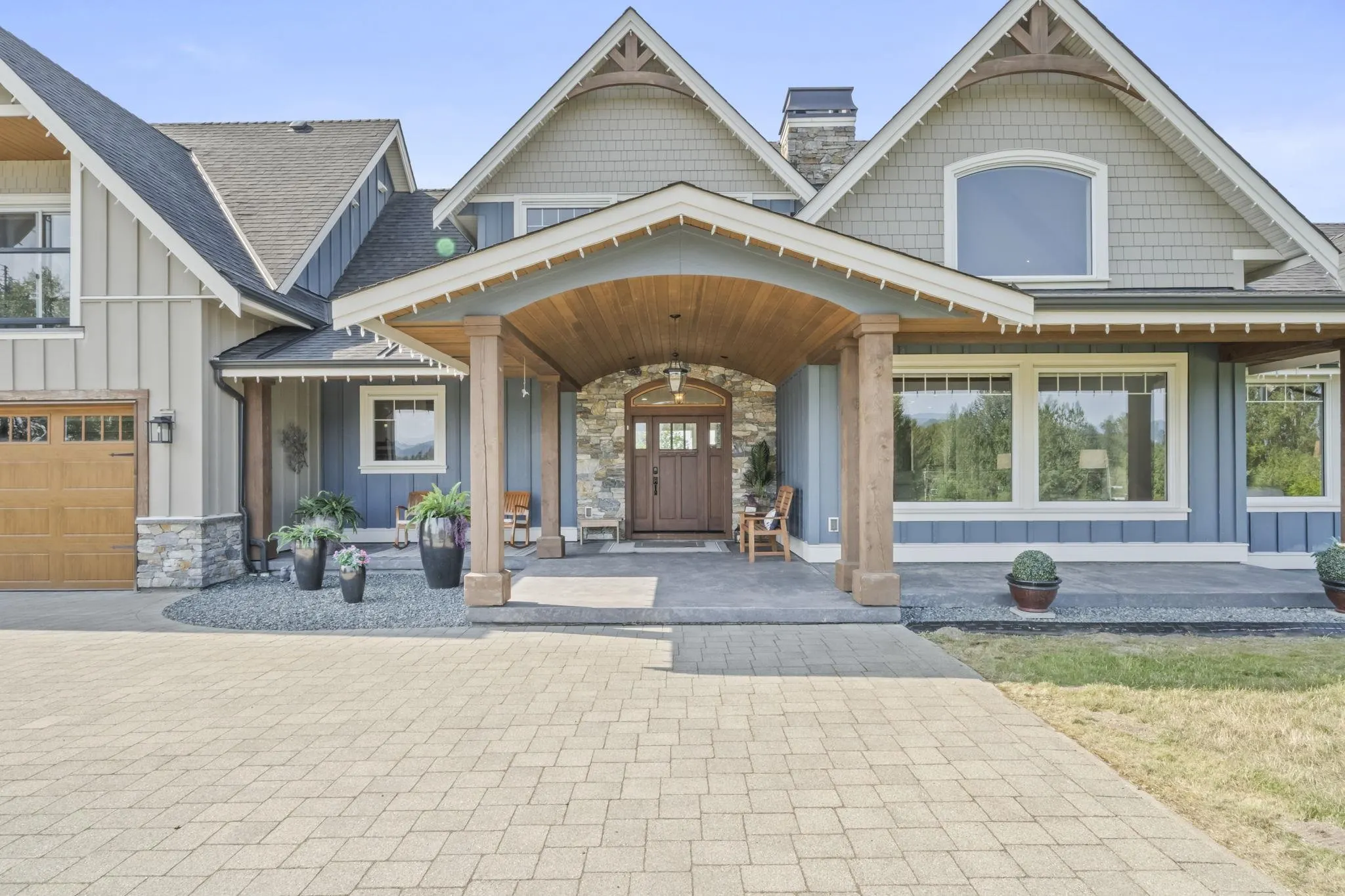 20720 102b Avenue