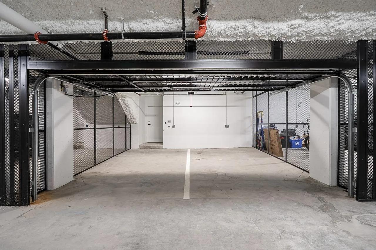 551 W 28th Avenue #107