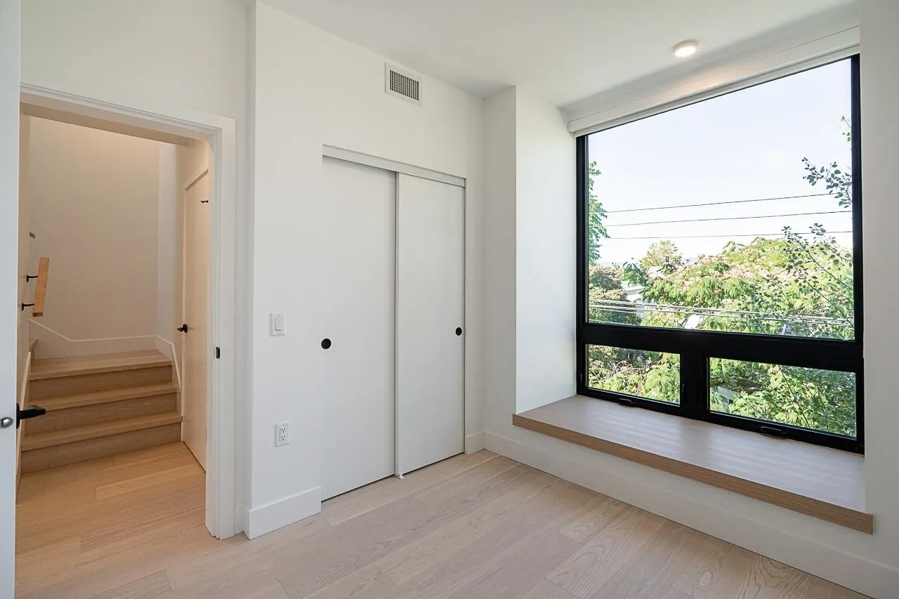 551 W 28th Avenue #107