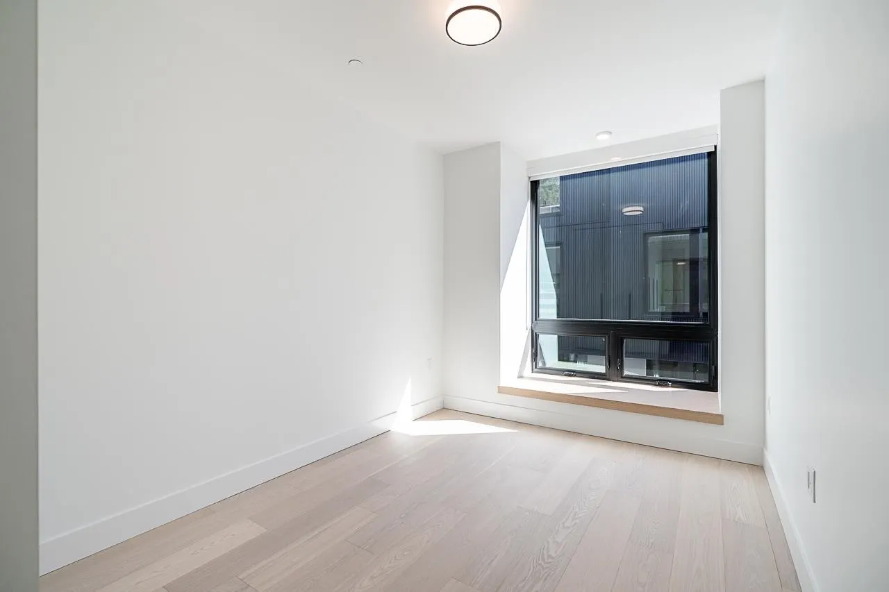551 W 28th Avenue #107