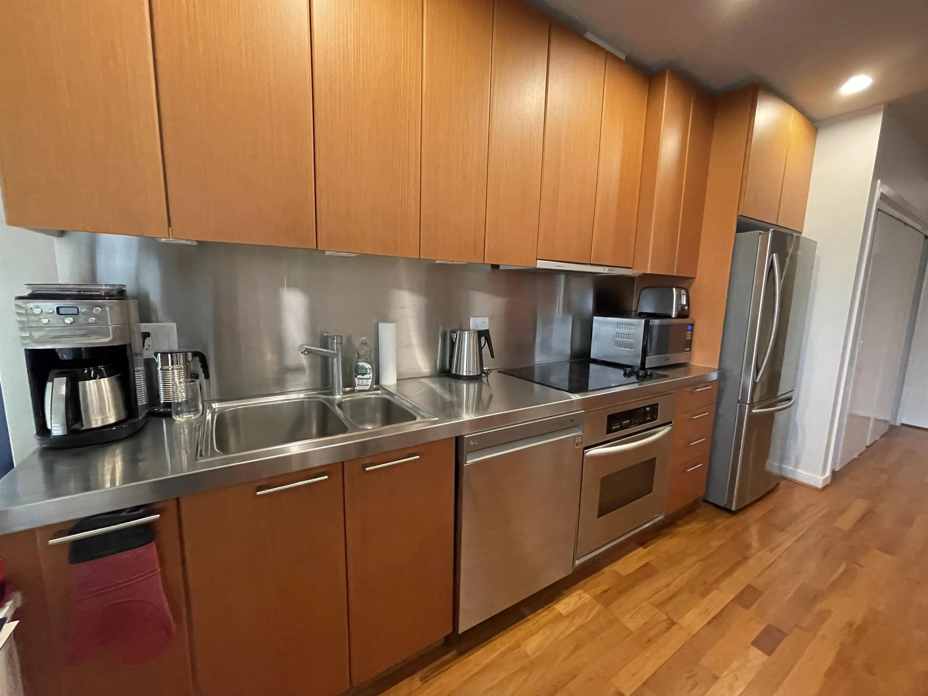 1333 W Georgia Street #1304